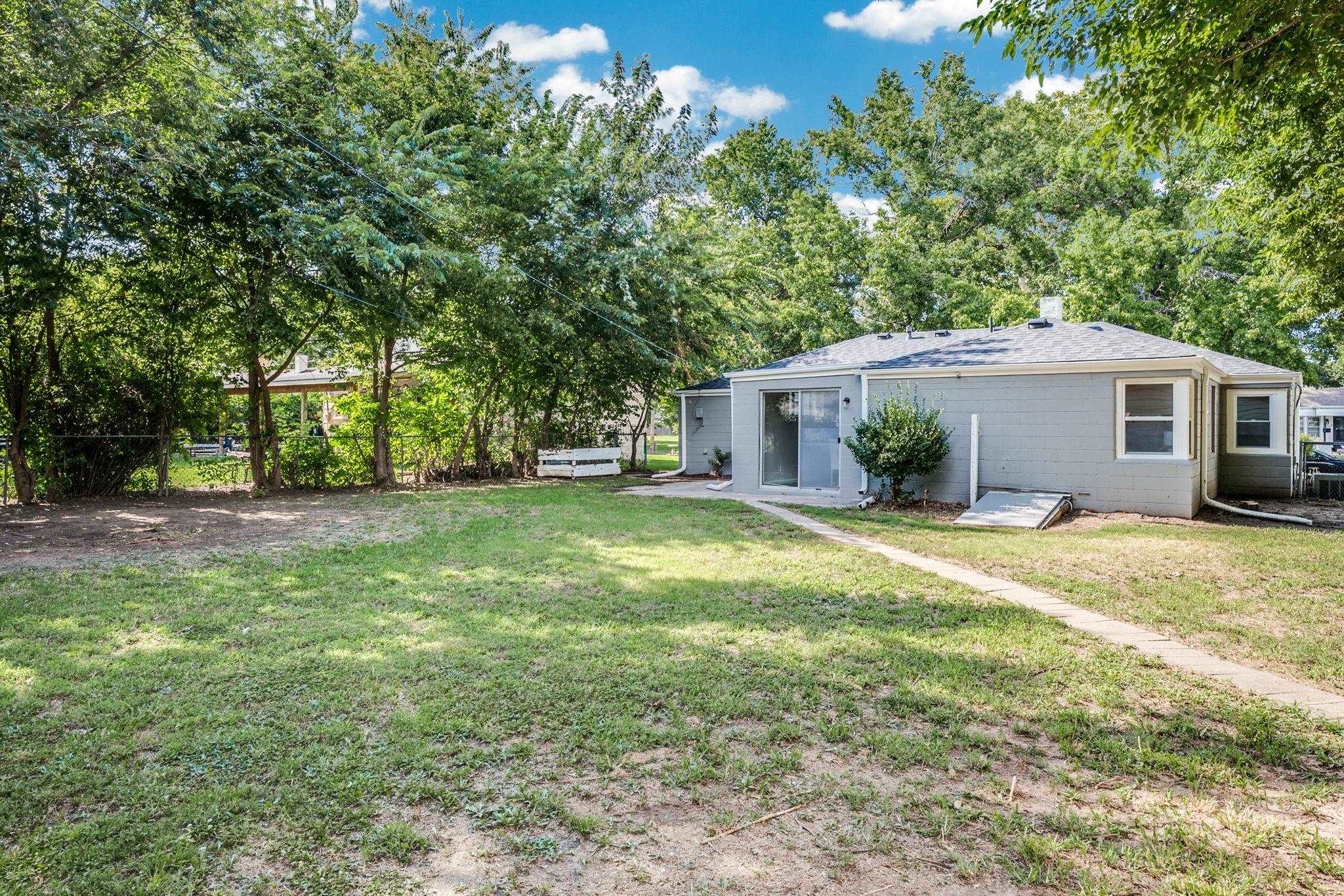 1903 E Bayley Street Wichita KS 67211