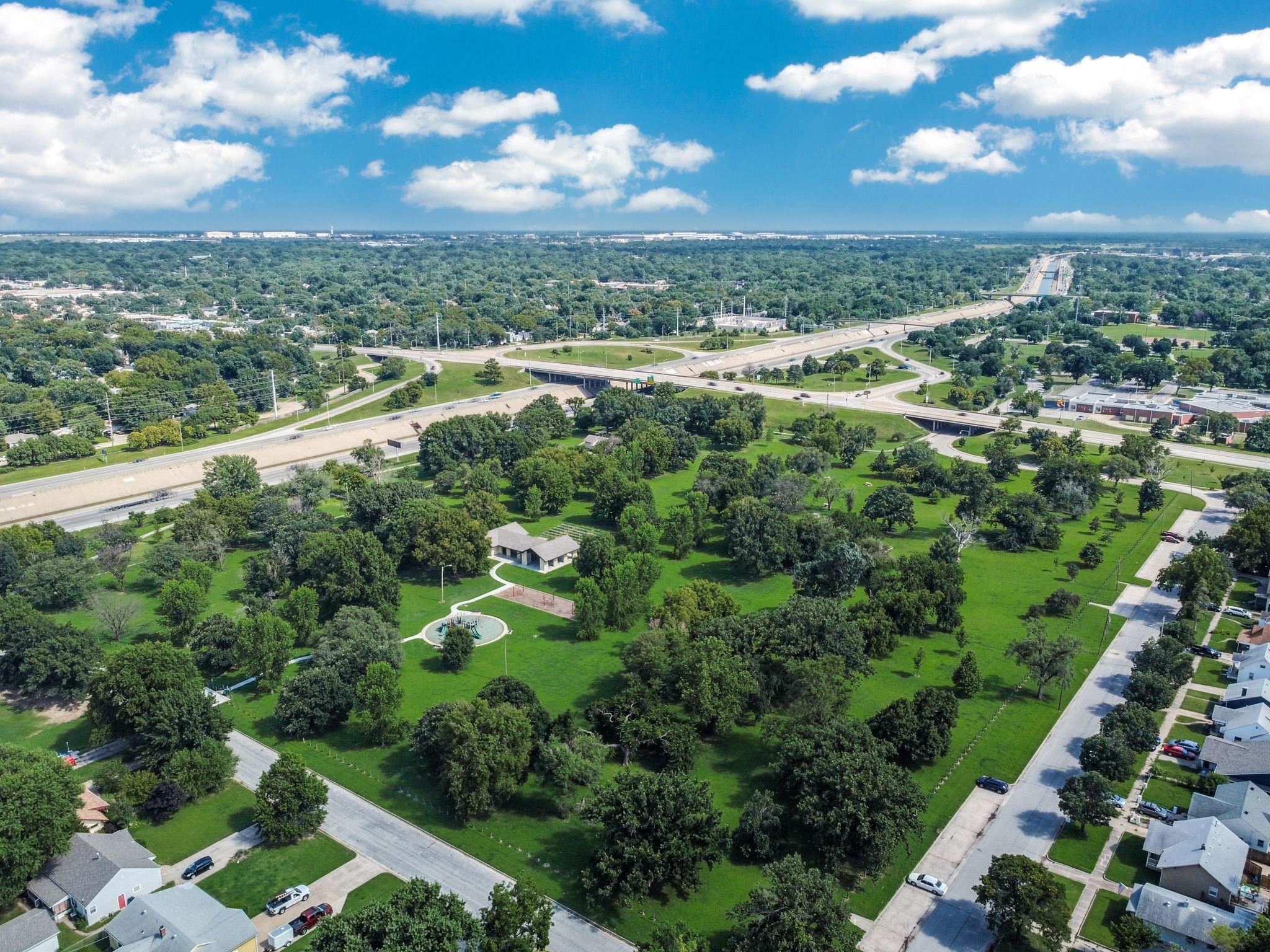 1903 E Bayley Street Wichita KS 67211