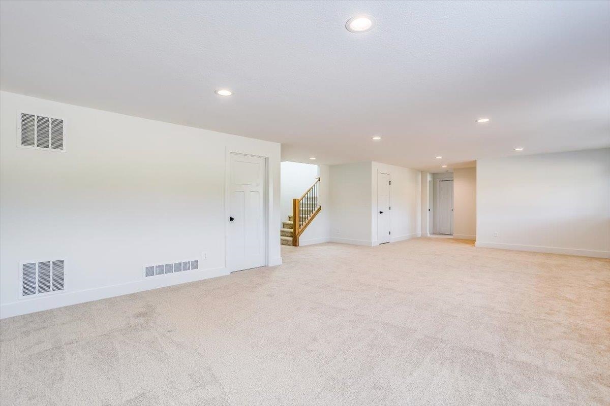 5915 N St Paul Court Wichita KS 67204