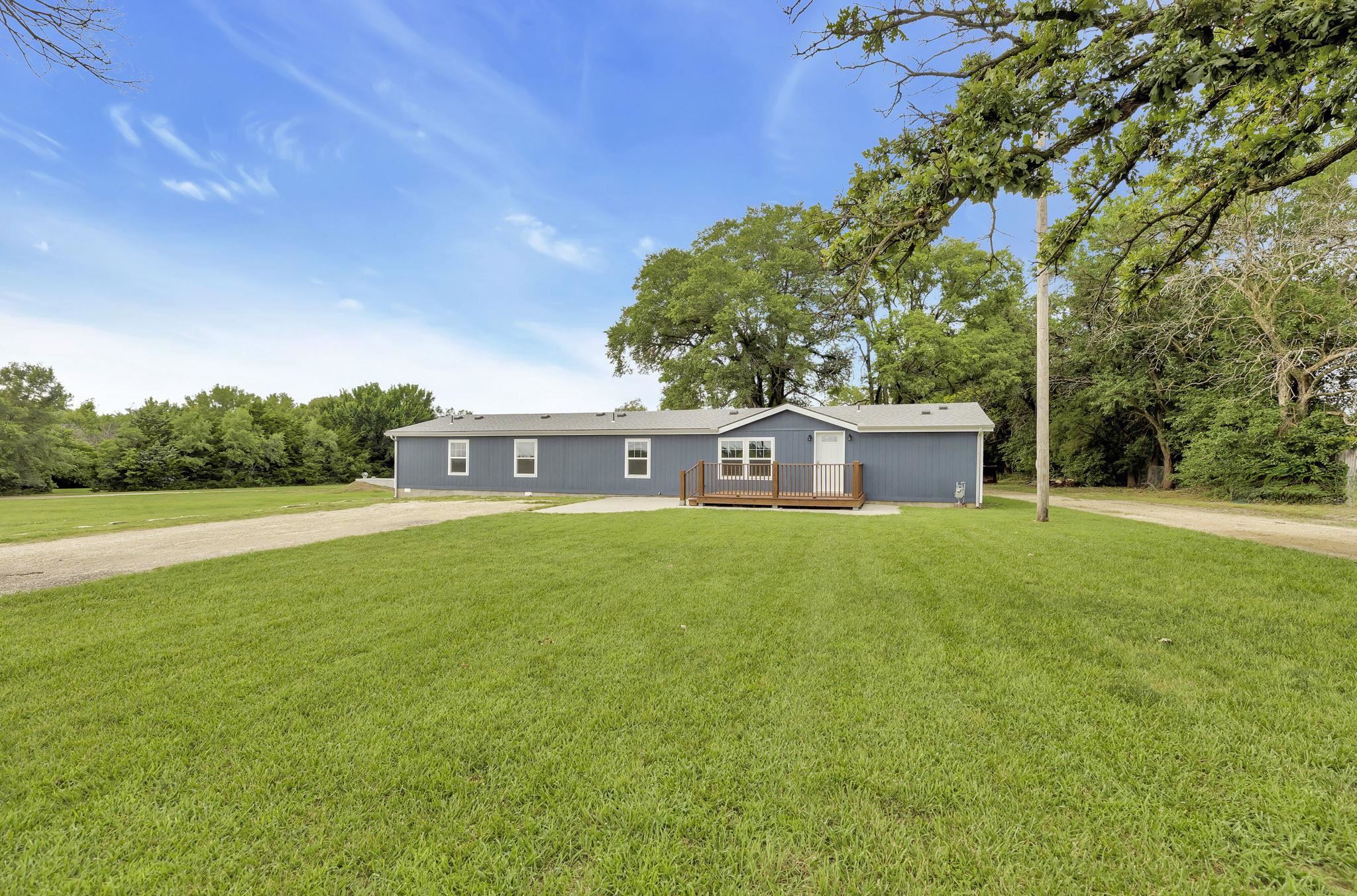 1518 SW 100th Augusta KS 67010