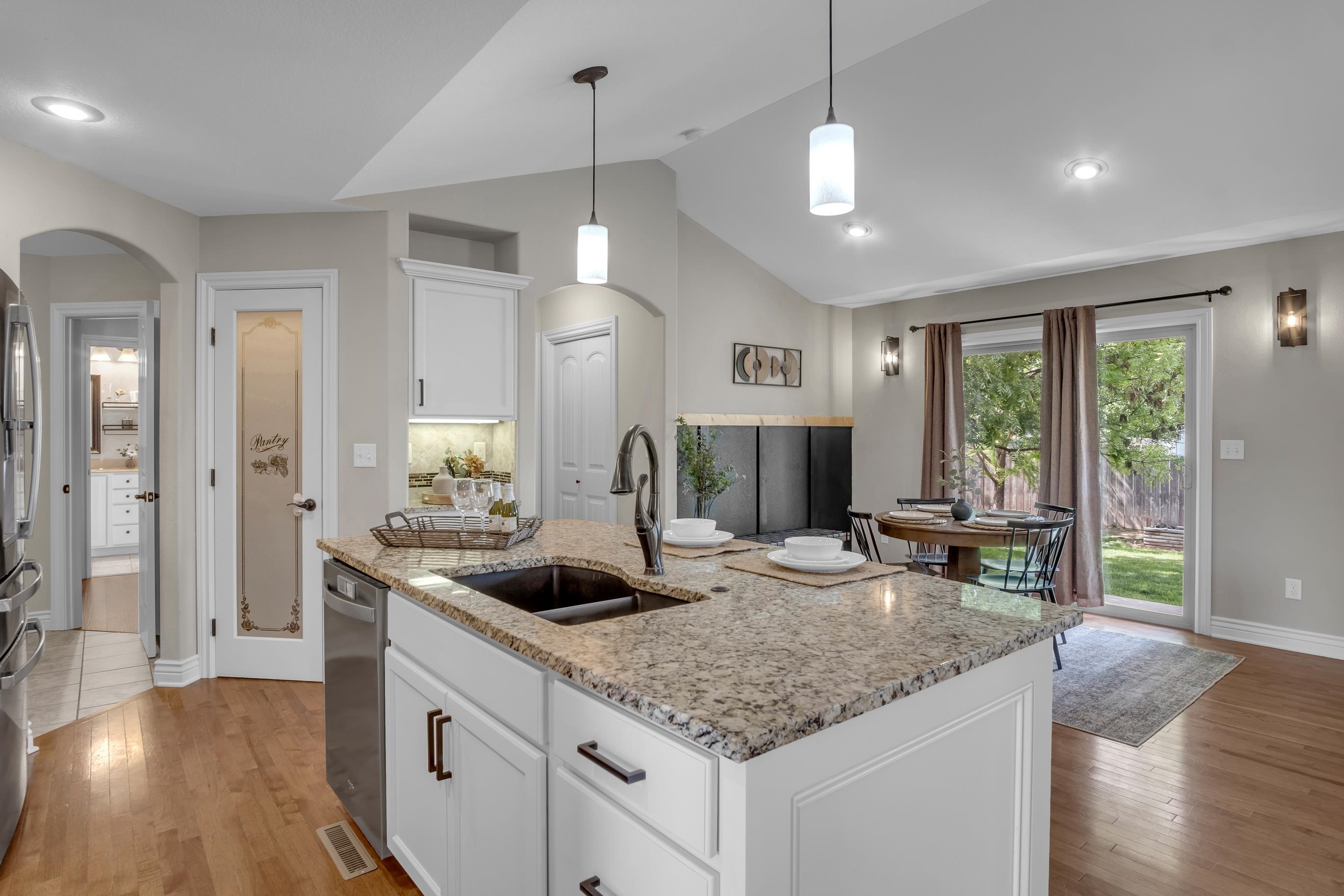 706 E Rolling View Drive Park City KS 67147-7314