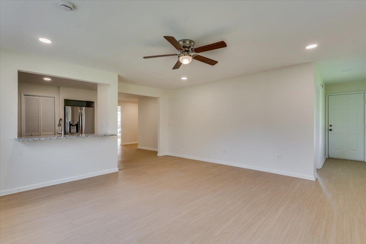 845 S Dellrose Avenue Wichita KS 67218