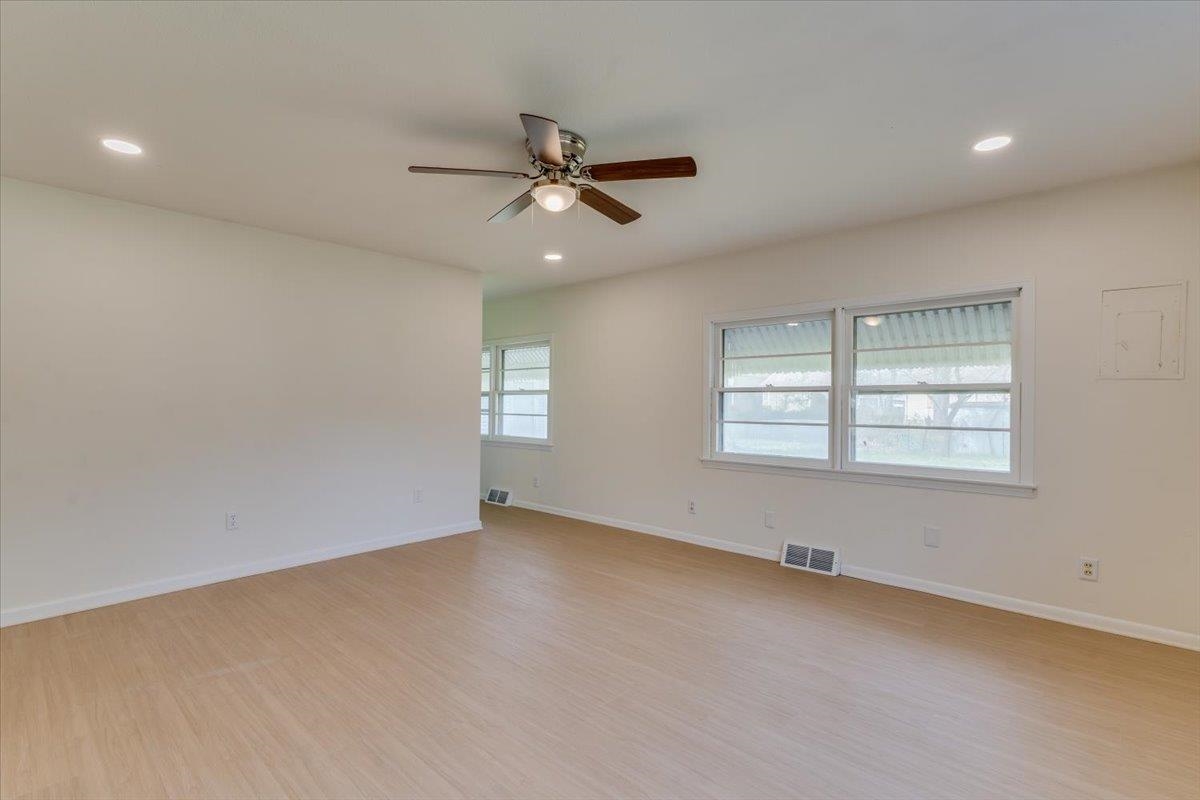 845 S Dellrose Avenue Wichita KS 67218