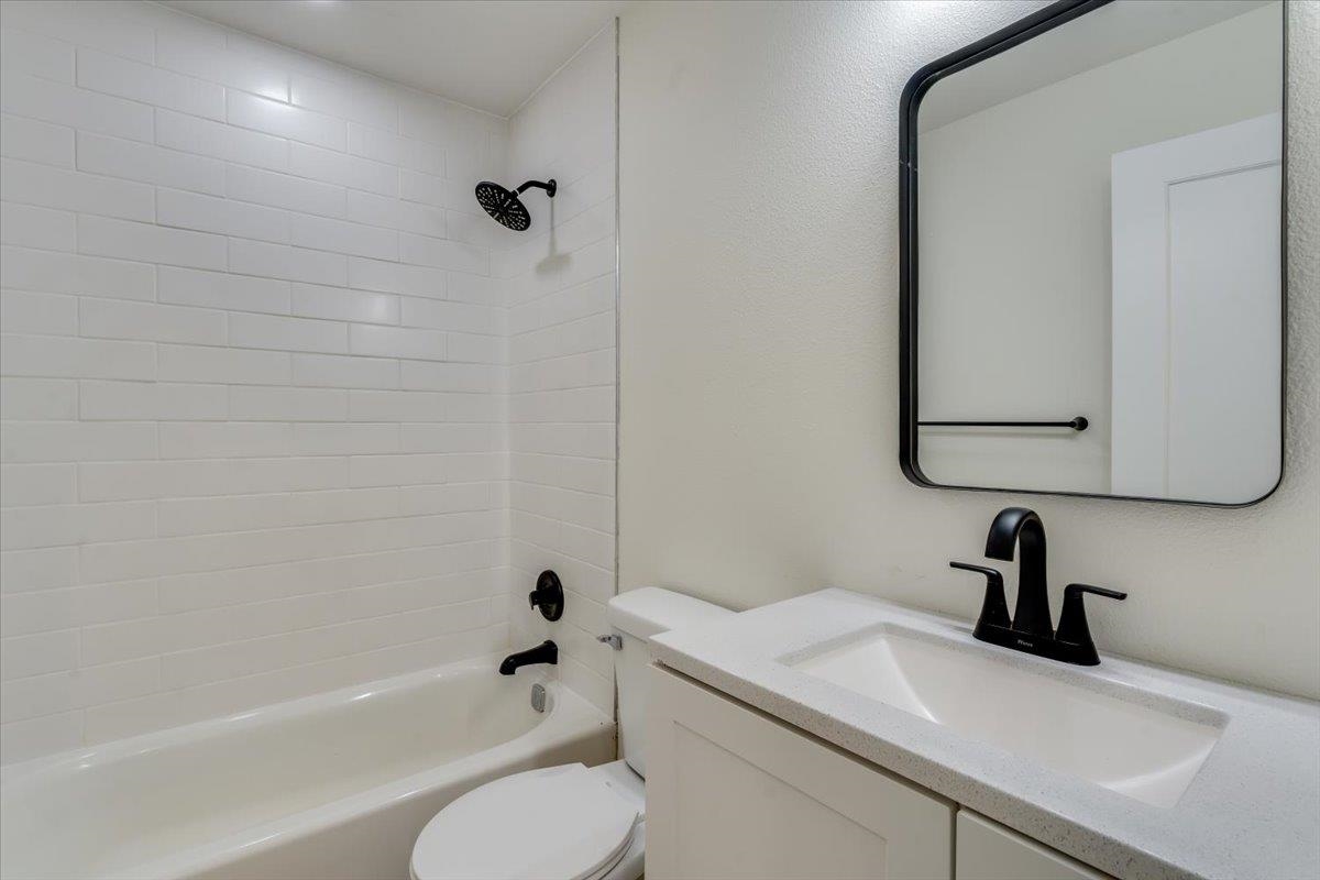 845 S Dellrose Avenue Wichita KS 67218