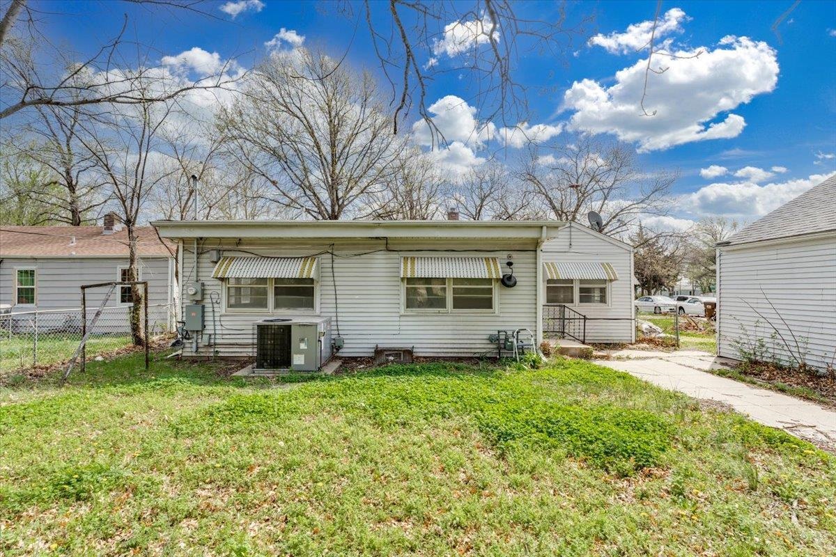 845 S Dellrose Avenue Wichita KS 67218