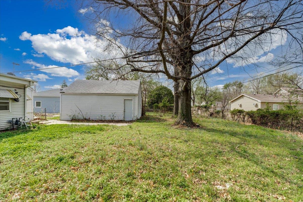 845 S Dellrose Avenue Wichita KS 67218