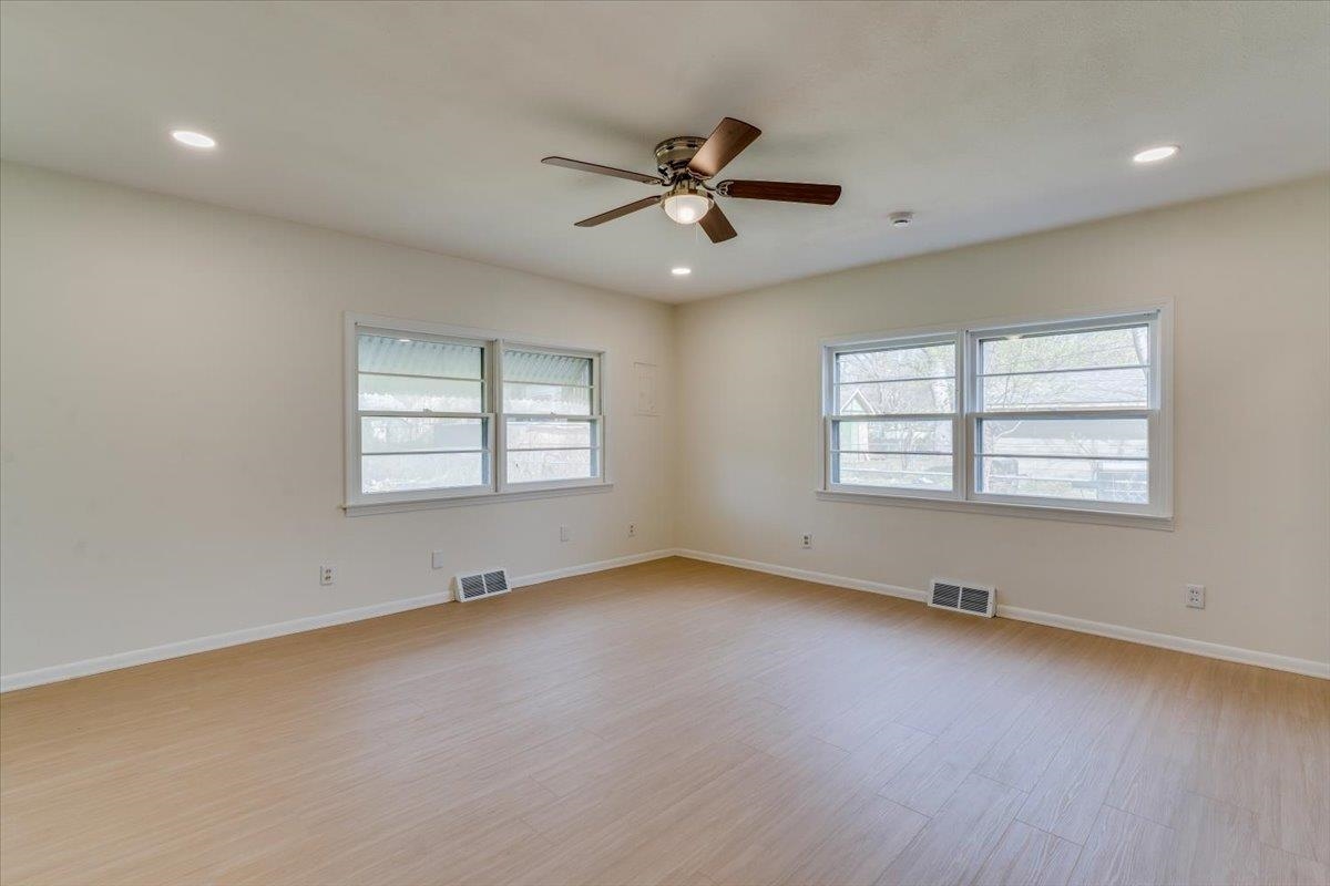 845 S Dellrose Avenue Wichita KS 67218
