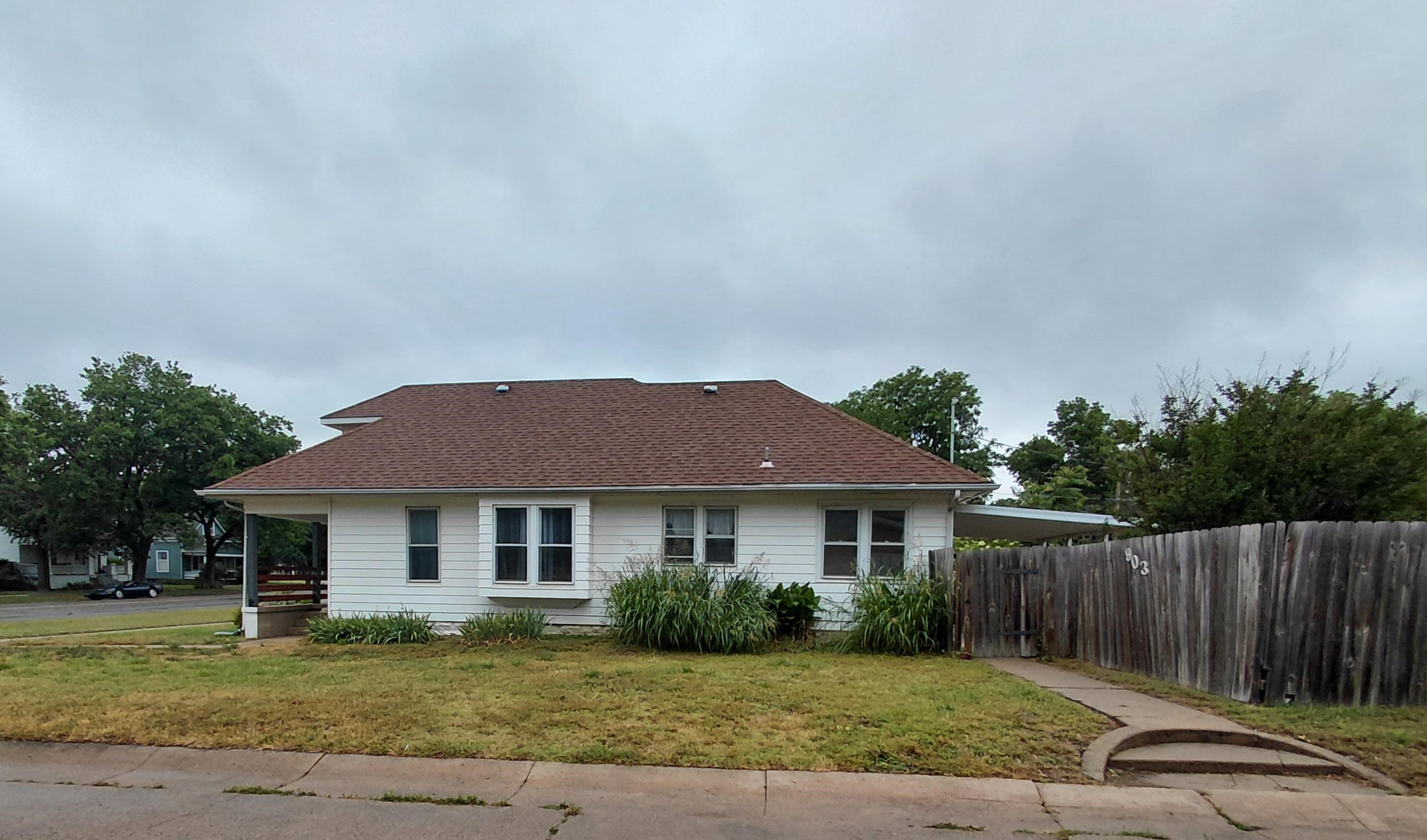 903 N Washington Wellington KS 67152