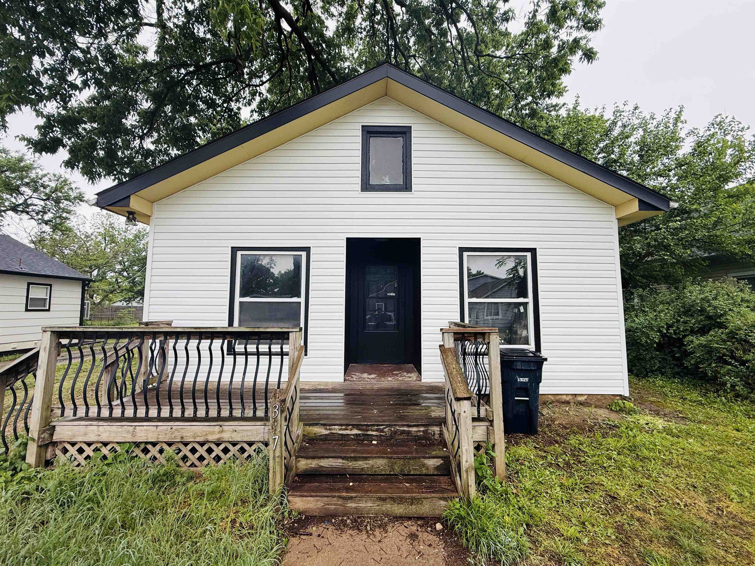 327 Residence Street El Dorado KS 67042