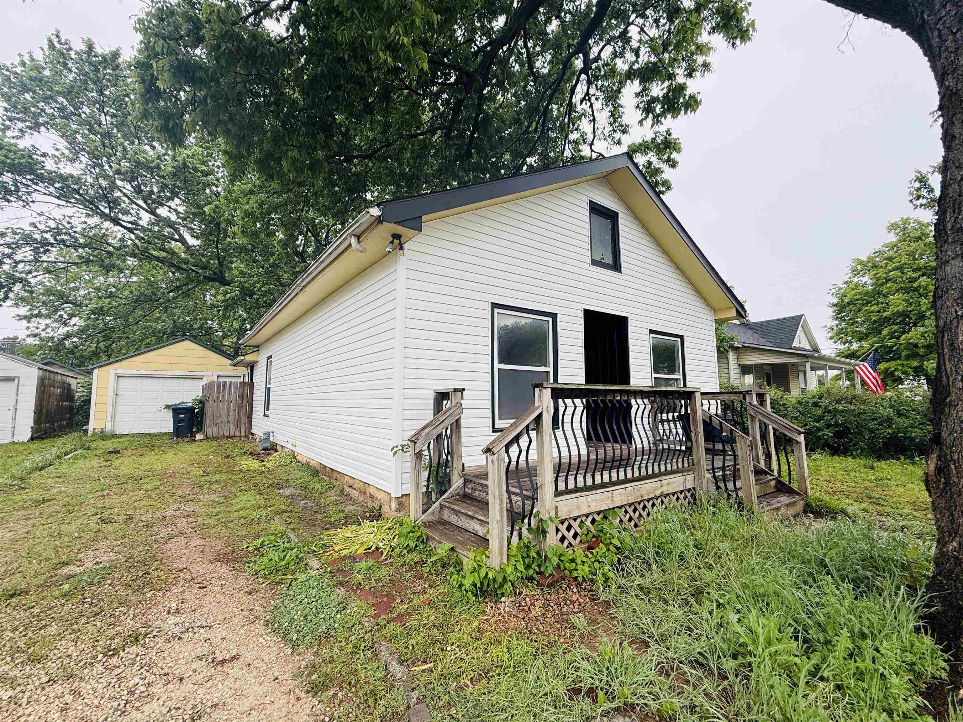327 Residence Street El Dorado KS 67042