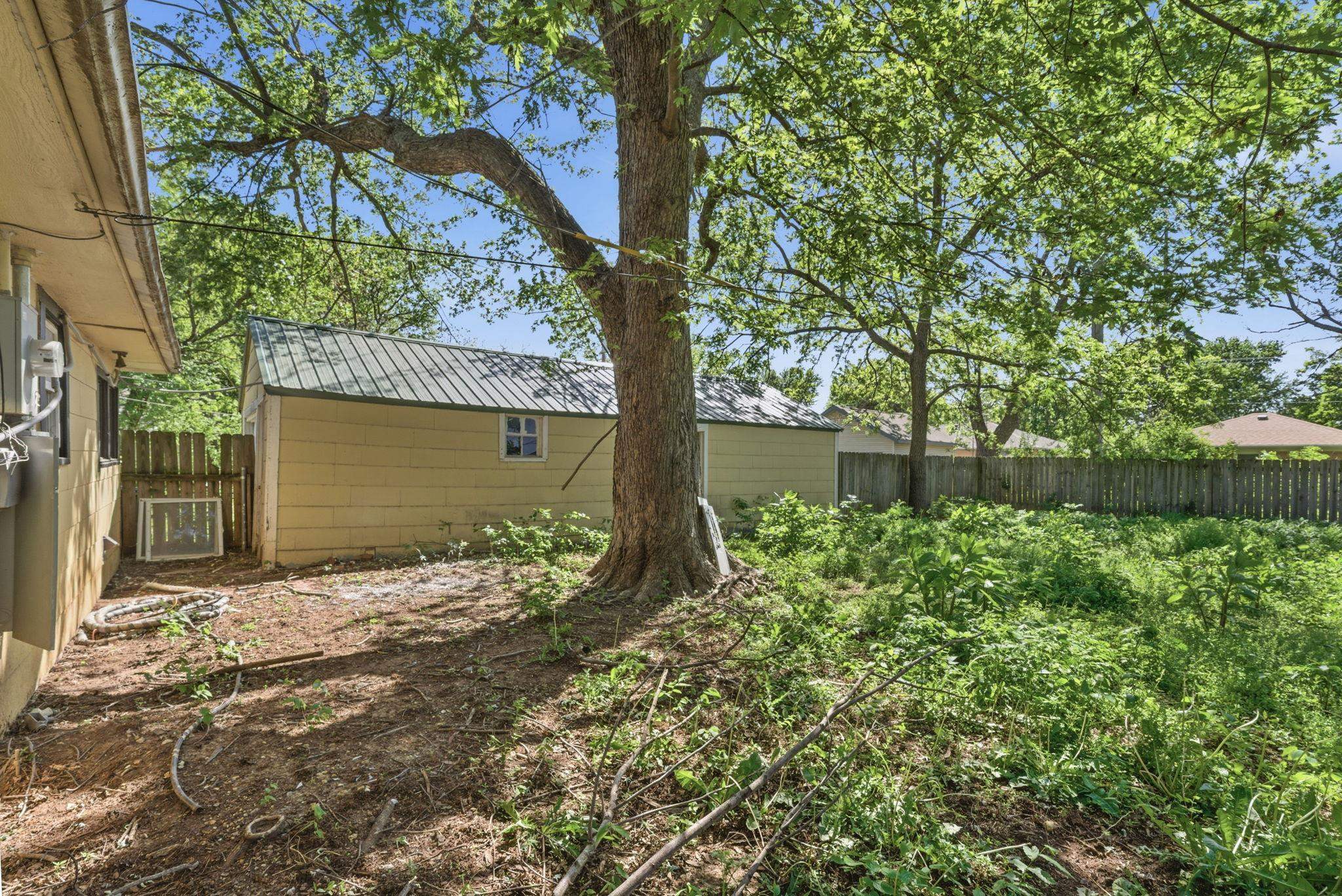 327 Residence Street El Dorado KS 67042