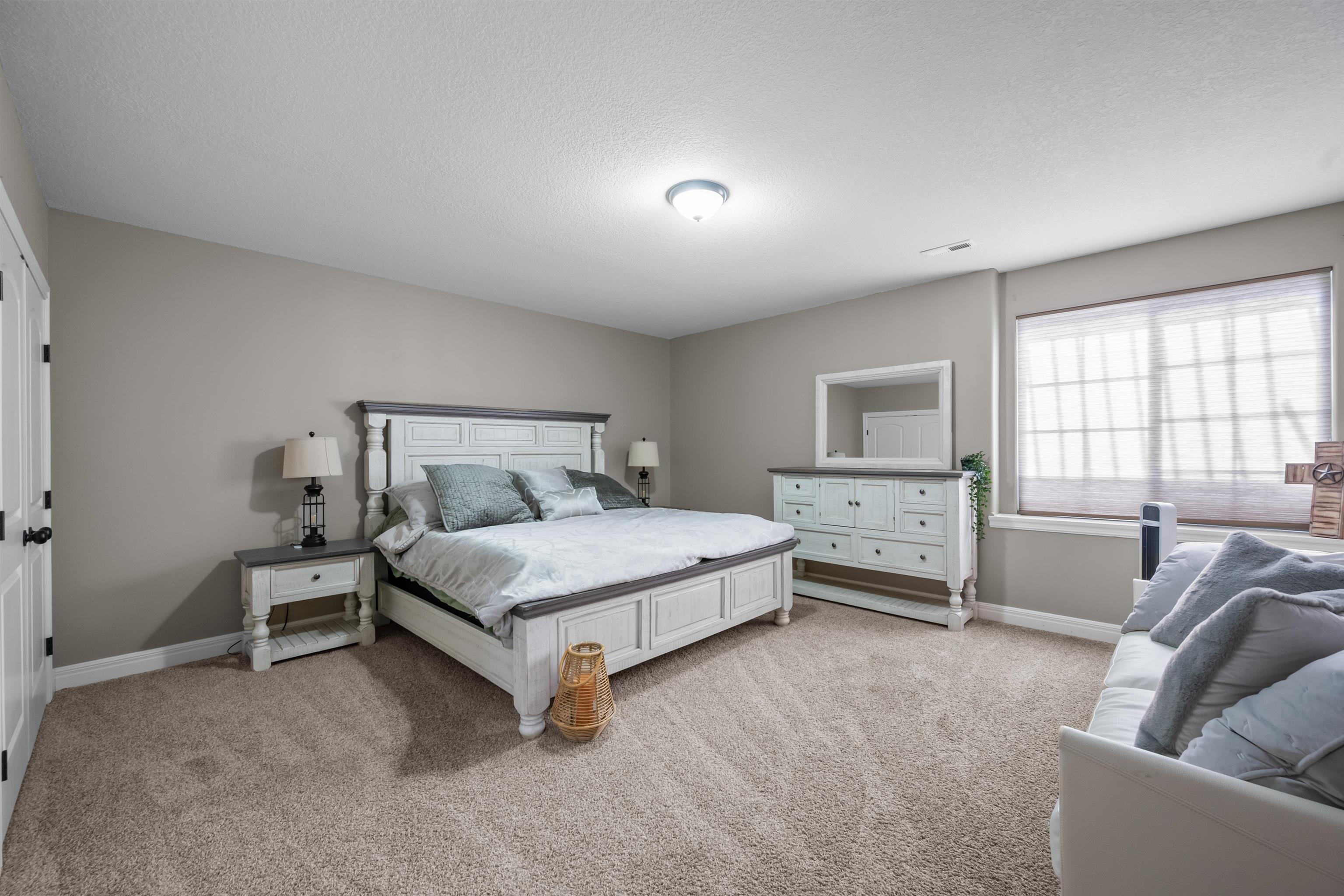 5940 S 107th Street E Derby KS 67037