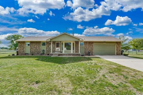 1433 N Estate Road Peck KS 67120