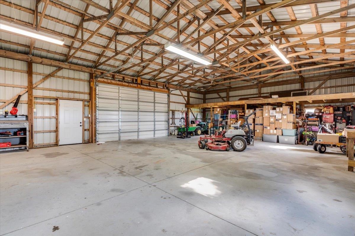 1433 N Estate Road Peck KS 67120
