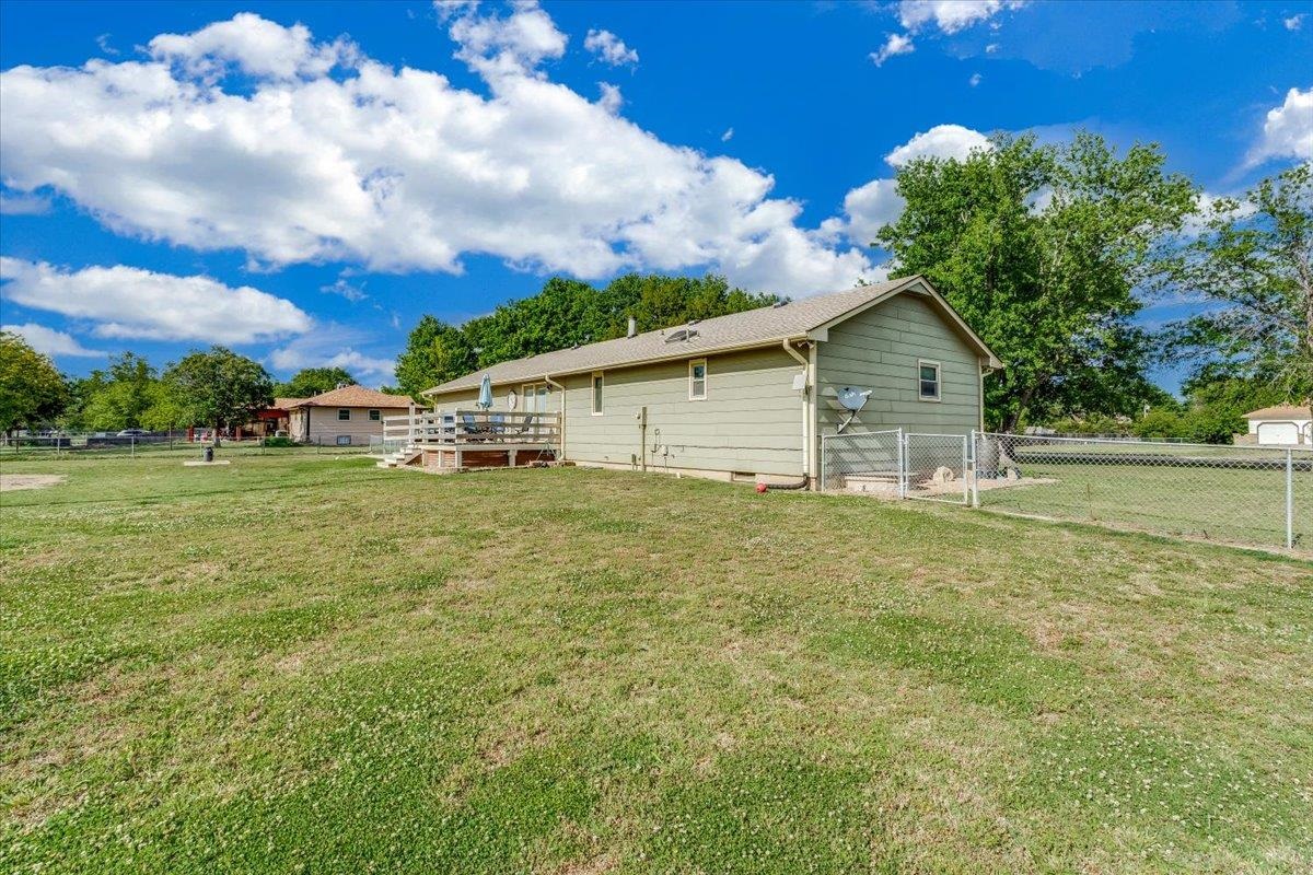 1433 N Estate Road Peck KS 67120