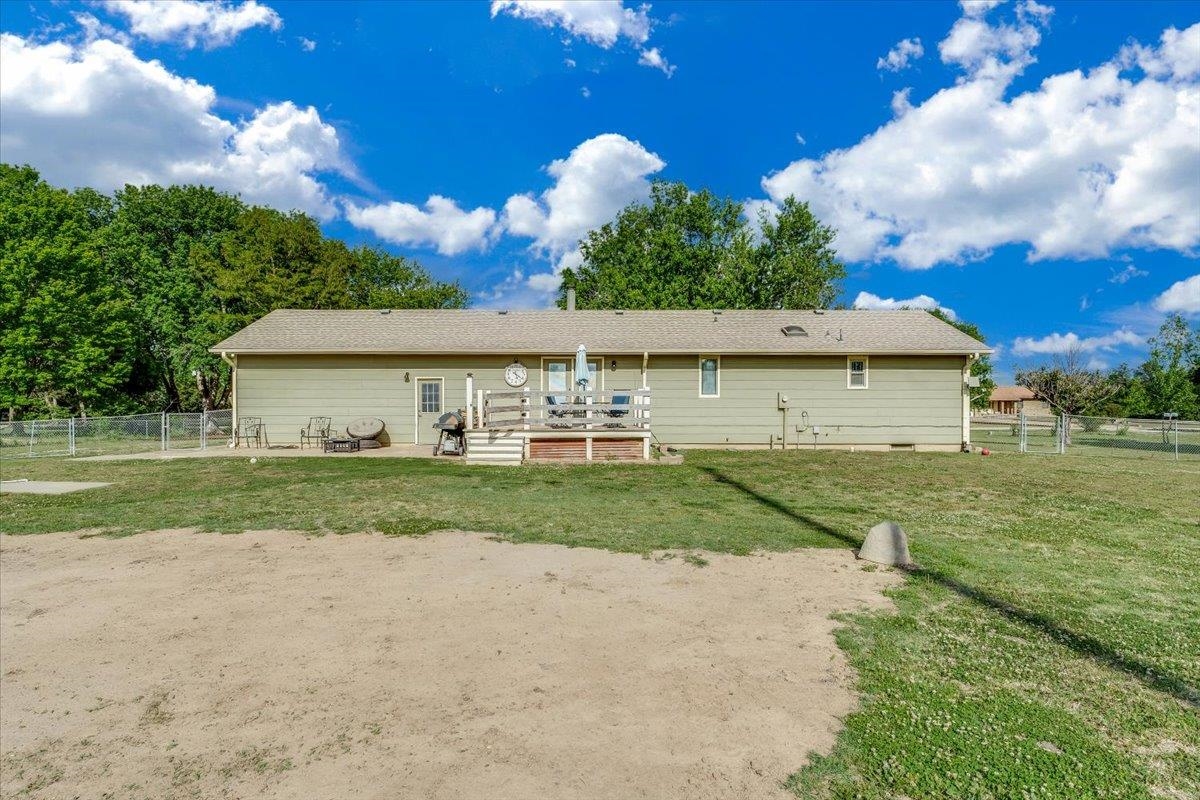 1433 N Estate Road Peck KS 67120