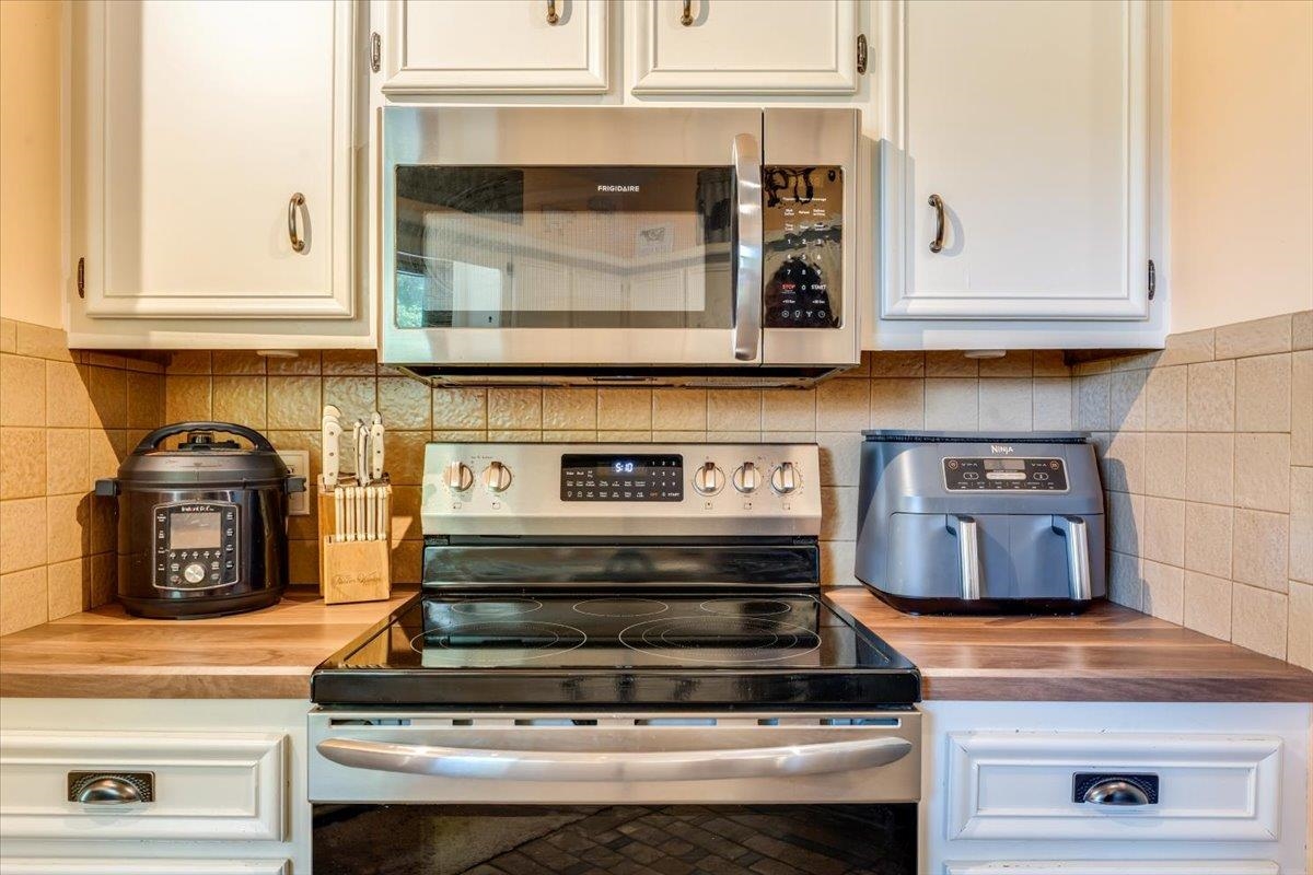 1433 N Estate Road Peck KS 67120