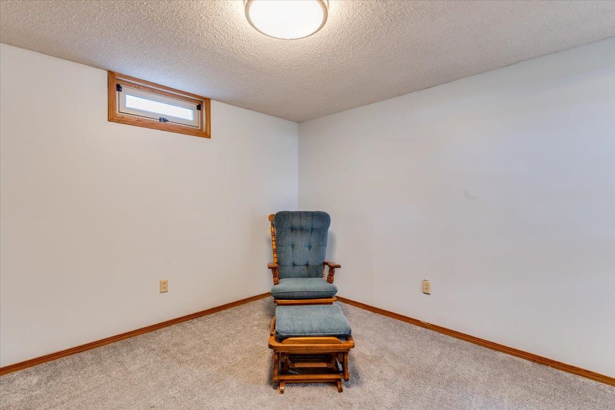 1433 N Estate Road Peck KS 67120
