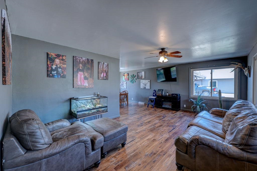 1817 E 13th Avenue Winfield KS 67156