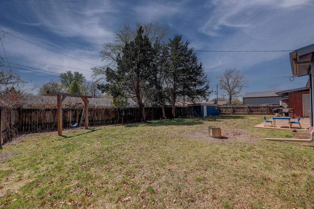 1817 E 13th Avenue Winfield KS 67156