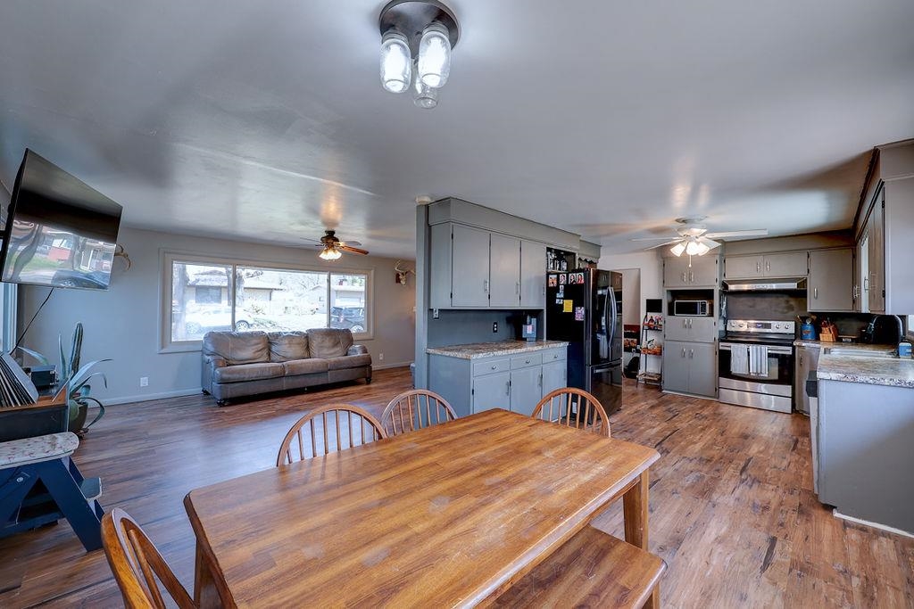 1817 E 13th Avenue Winfield KS 67156