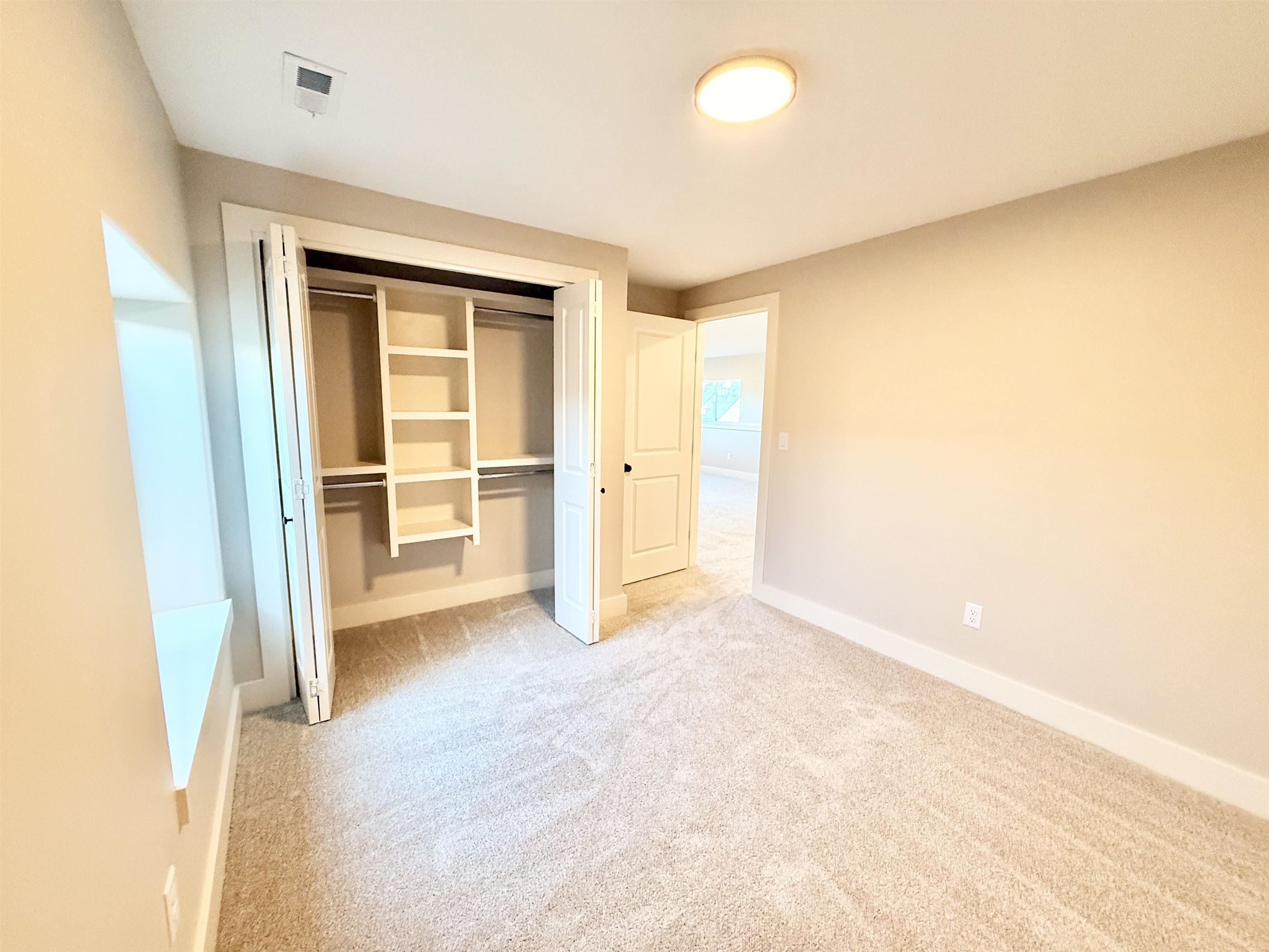 2207 S Chateau Court Wichita KS 67207