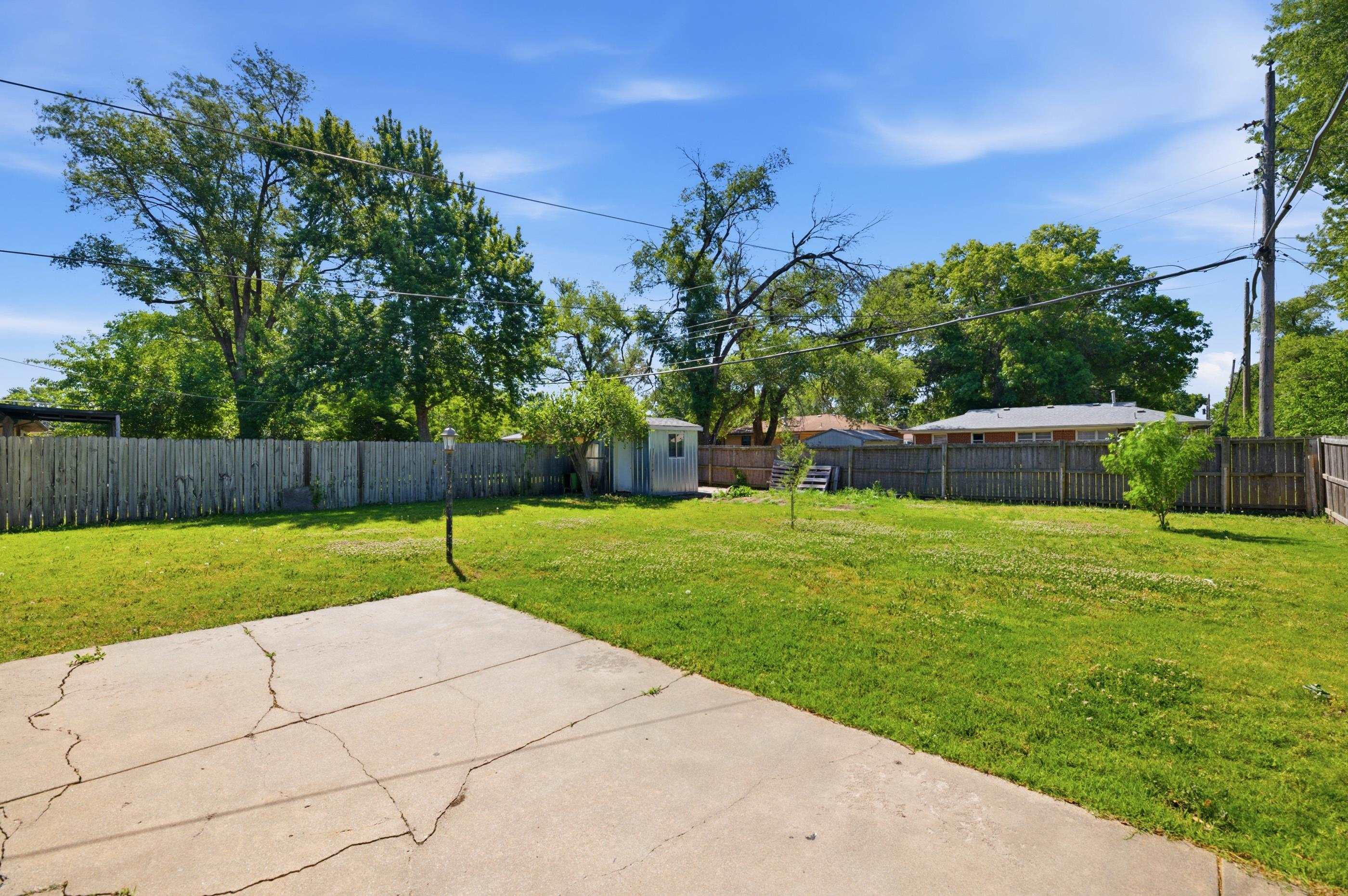 419 E 9th Avenue Belle Plaine KS 67013