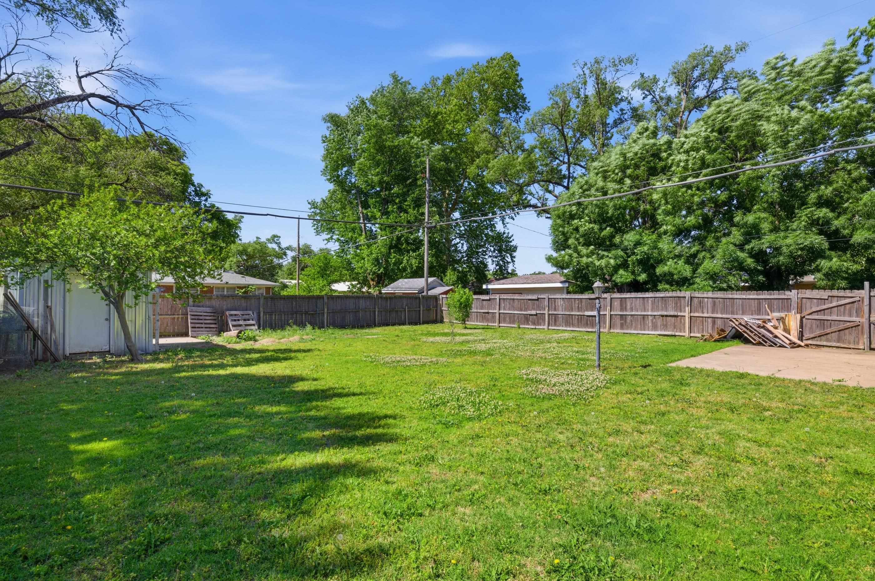 419 E 9th Avenue Belle Plaine KS 67013