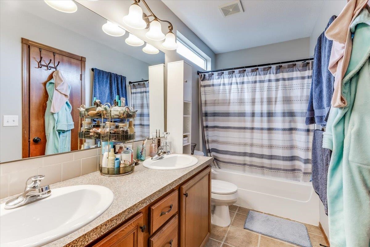 355 E Karla Avenue Haysville KS 67060