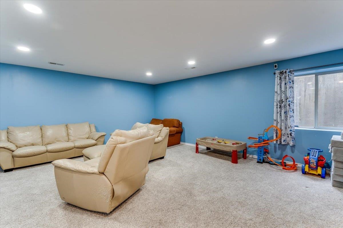 355 E Karla Avenue Haysville KS 67060