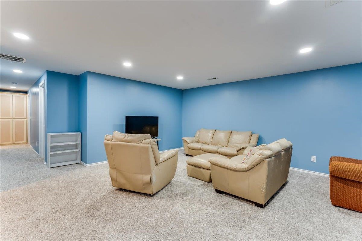 355 E Karla Avenue Haysville KS 67060