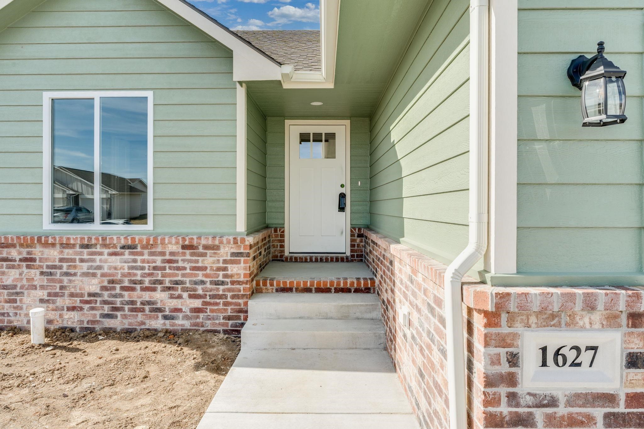 1627 N Wildflower Court Andover KS 67002