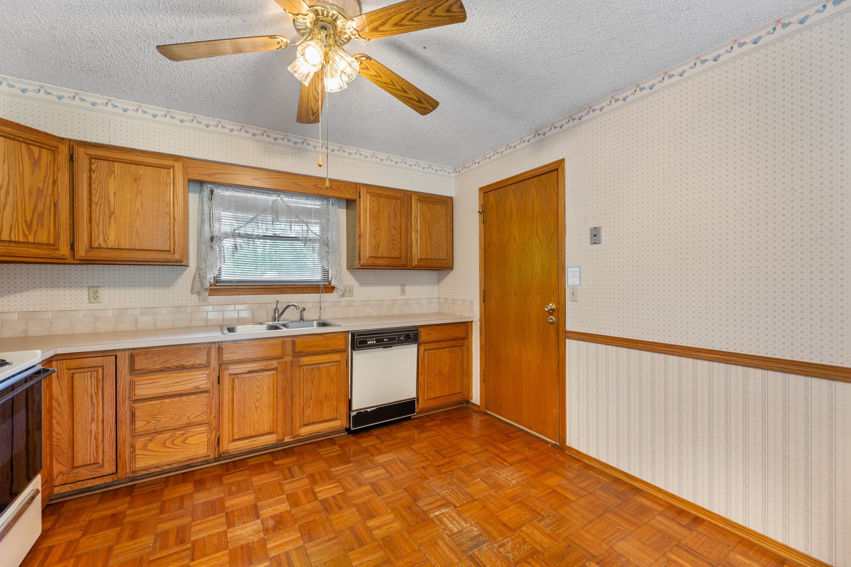 3908 S Gilda Circle Wichita KS 67215-1768