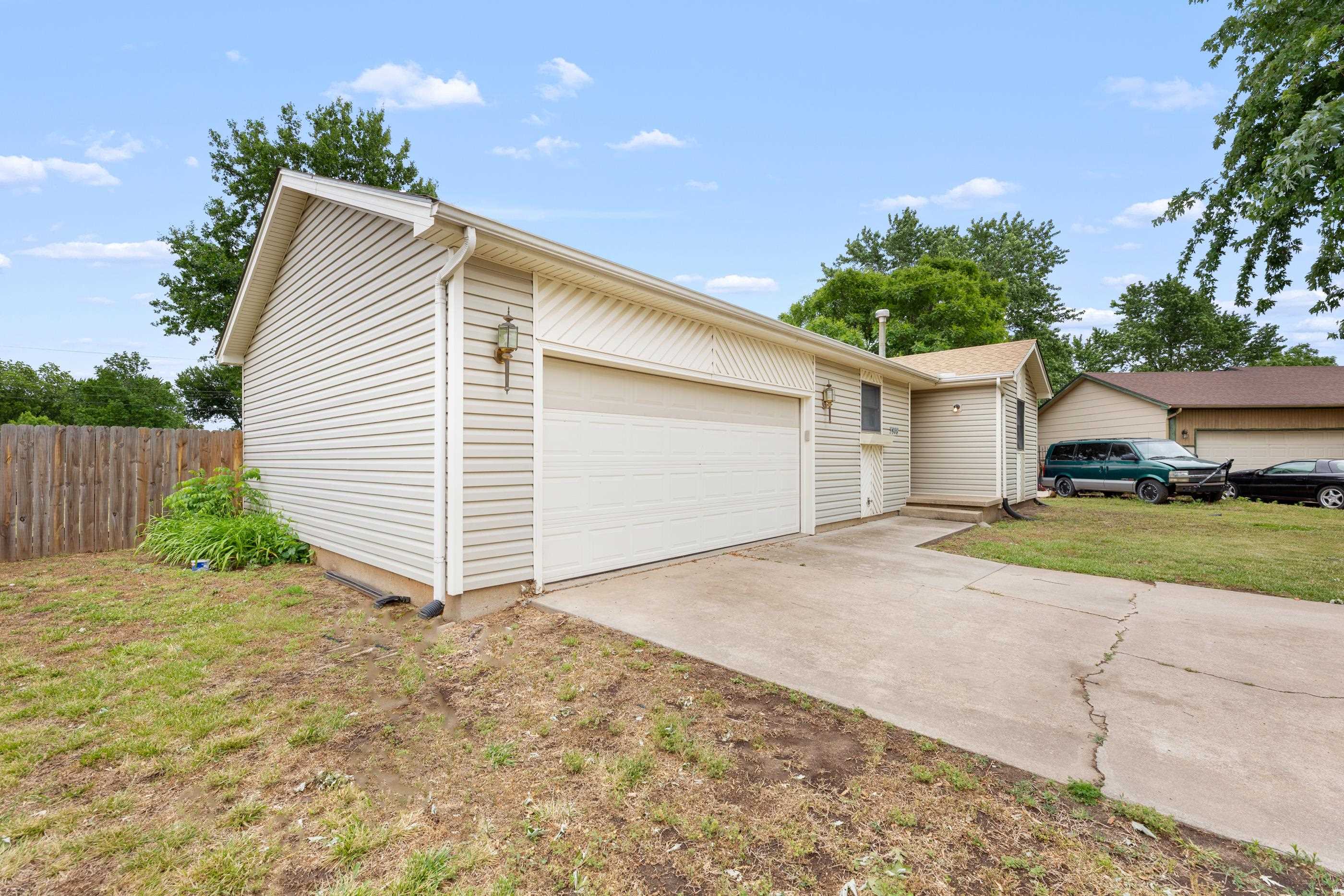 3908 S Gilda Circle Wichita KS 67215-1768