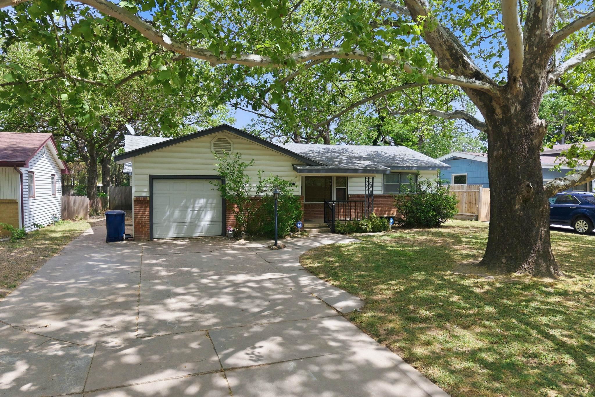 2562 S Minnesota Avenue Wichita KS 67216