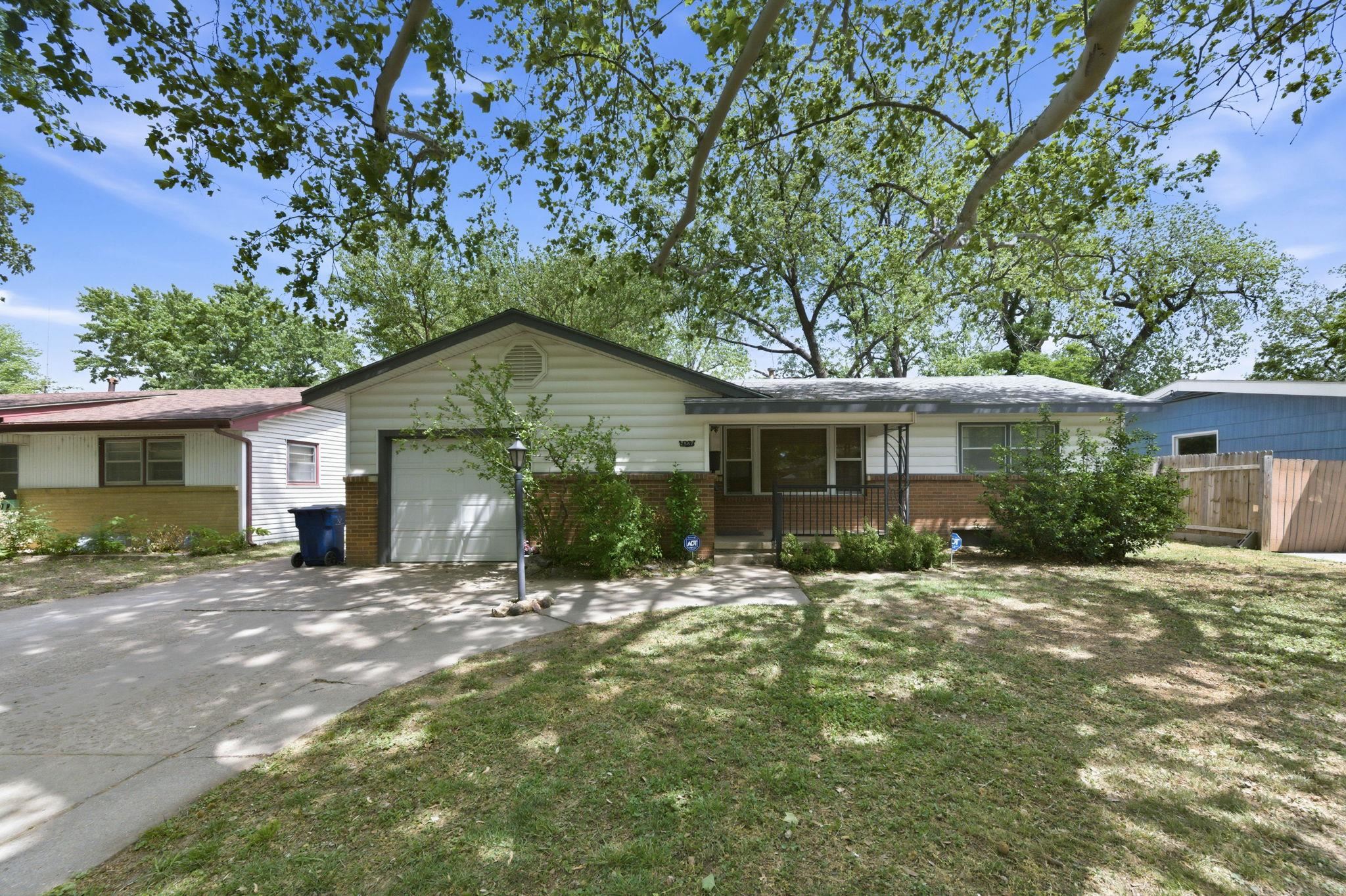 2562 S Minnesota Avenue Wichita KS 67216