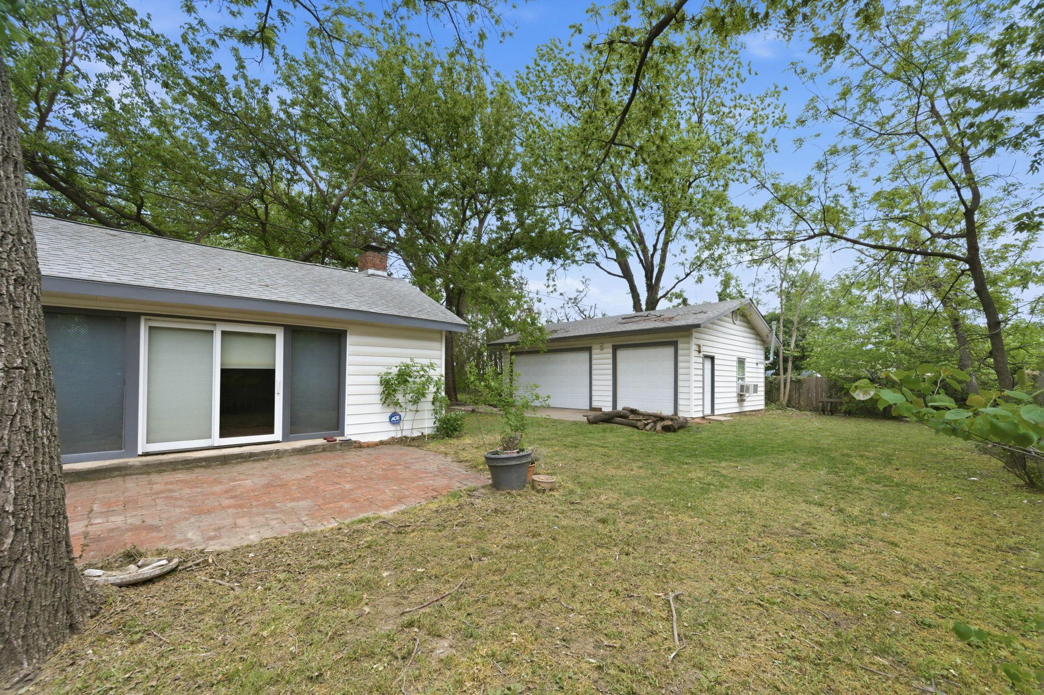 2562 S Minnesota Avenue Wichita KS 67216