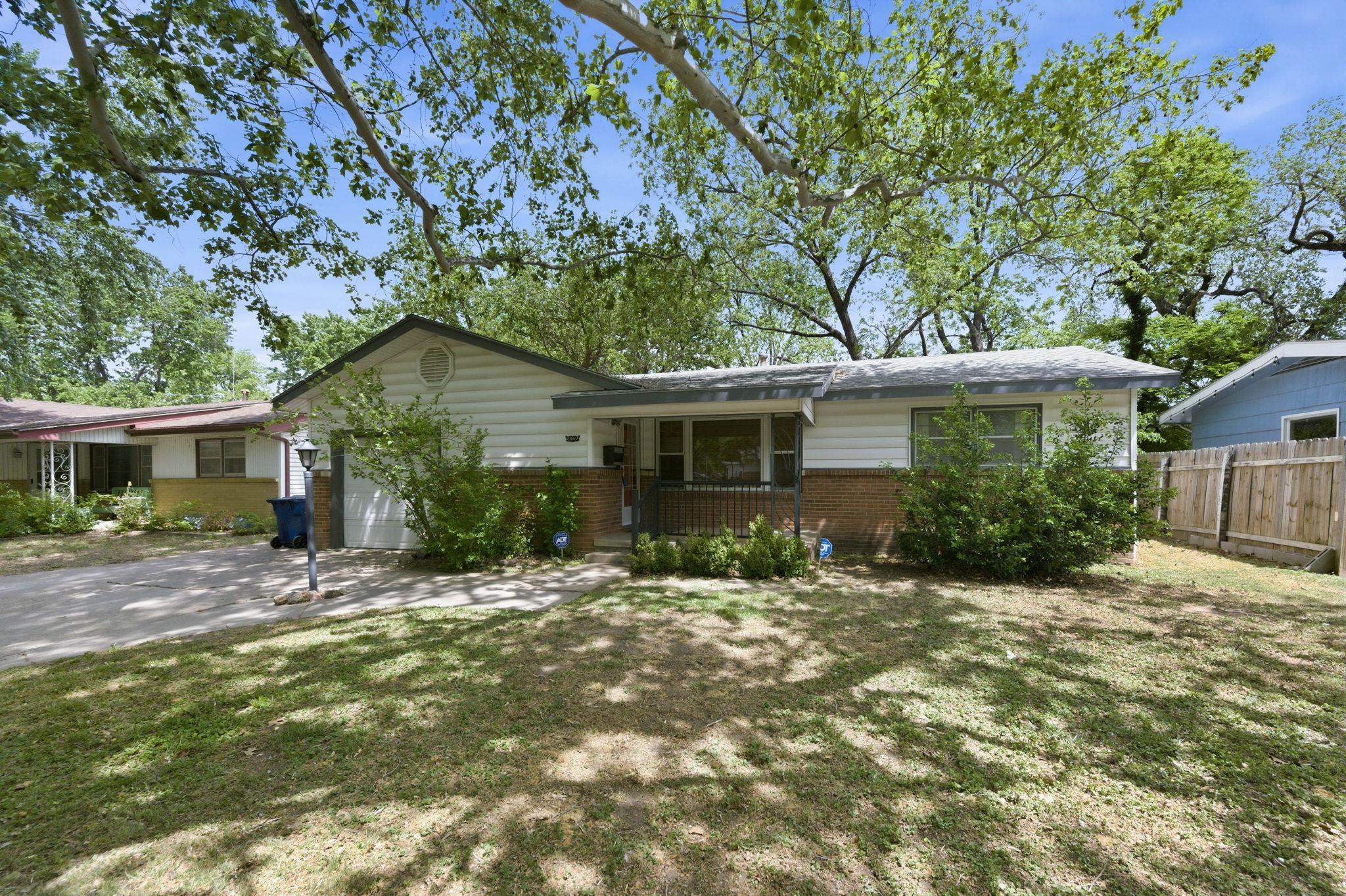 2562 S Minnesota Avenue Wichita KS 67216