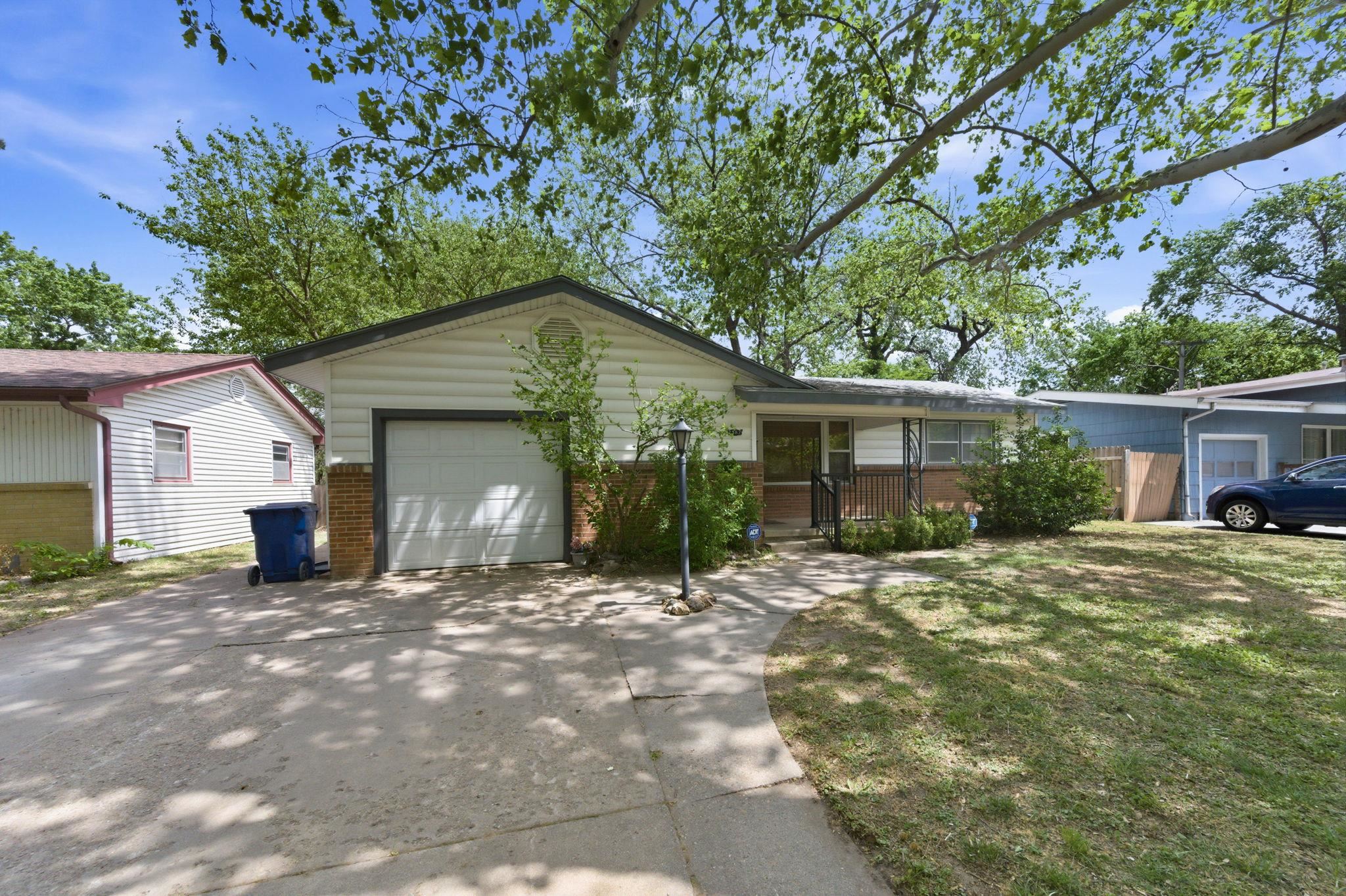 2562 S Minnesota Avenue Wichita KS 67216