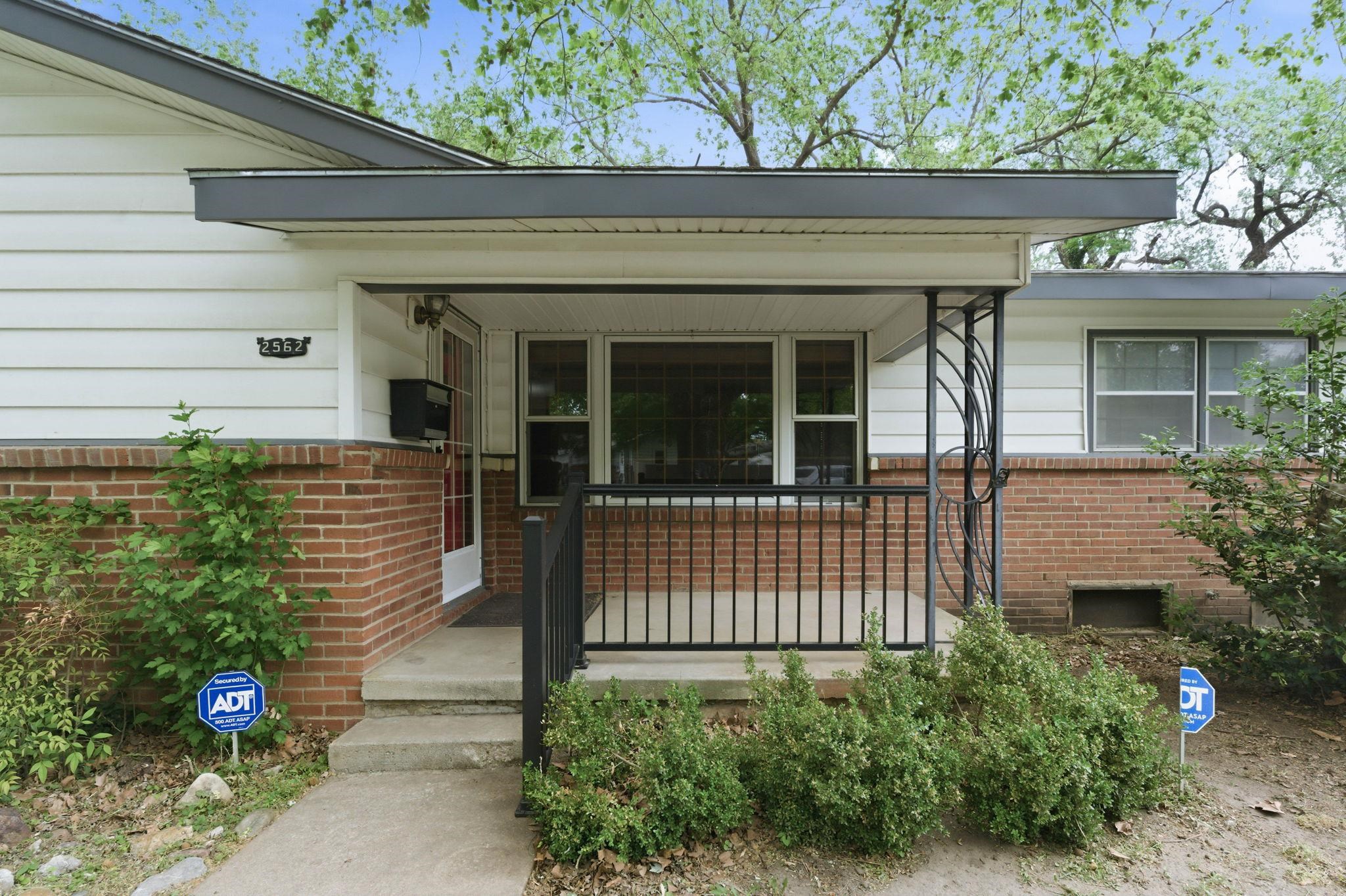 2562 S Minnesota Avenue Wichita KS 67216