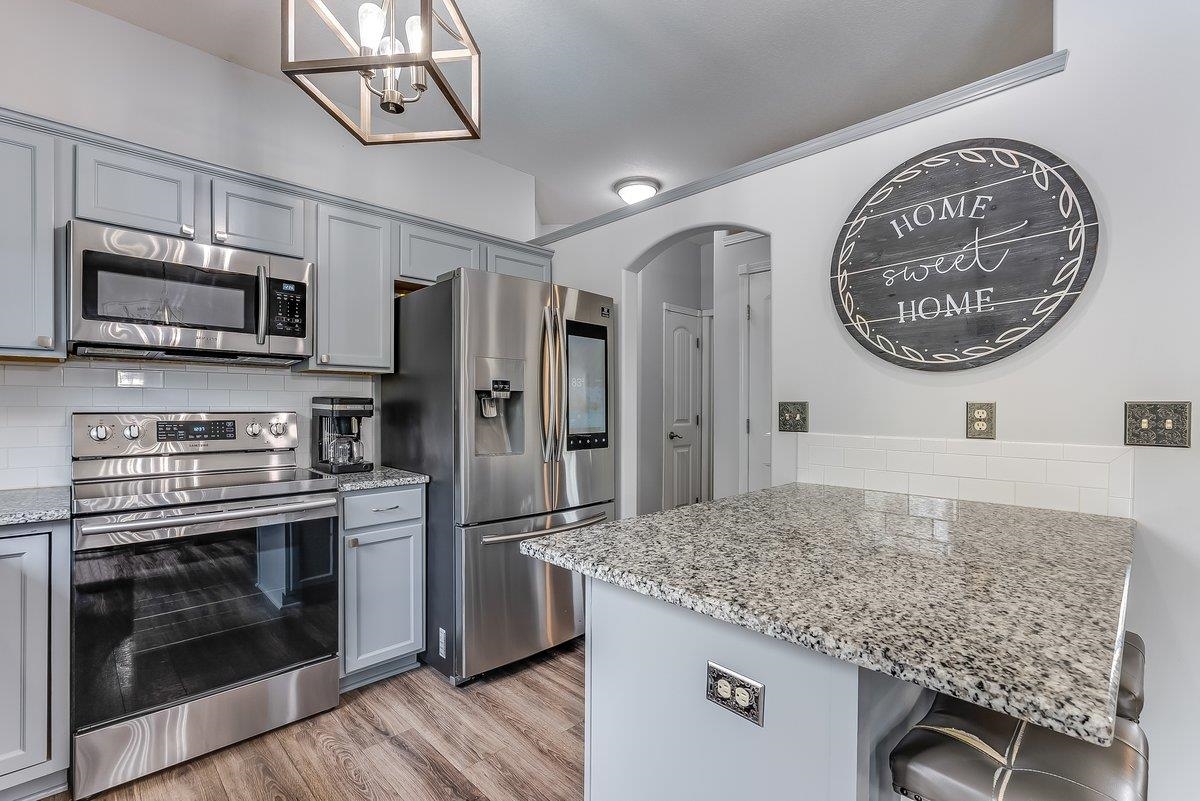 1124 N High Park Drive Derby KS 67037-7968