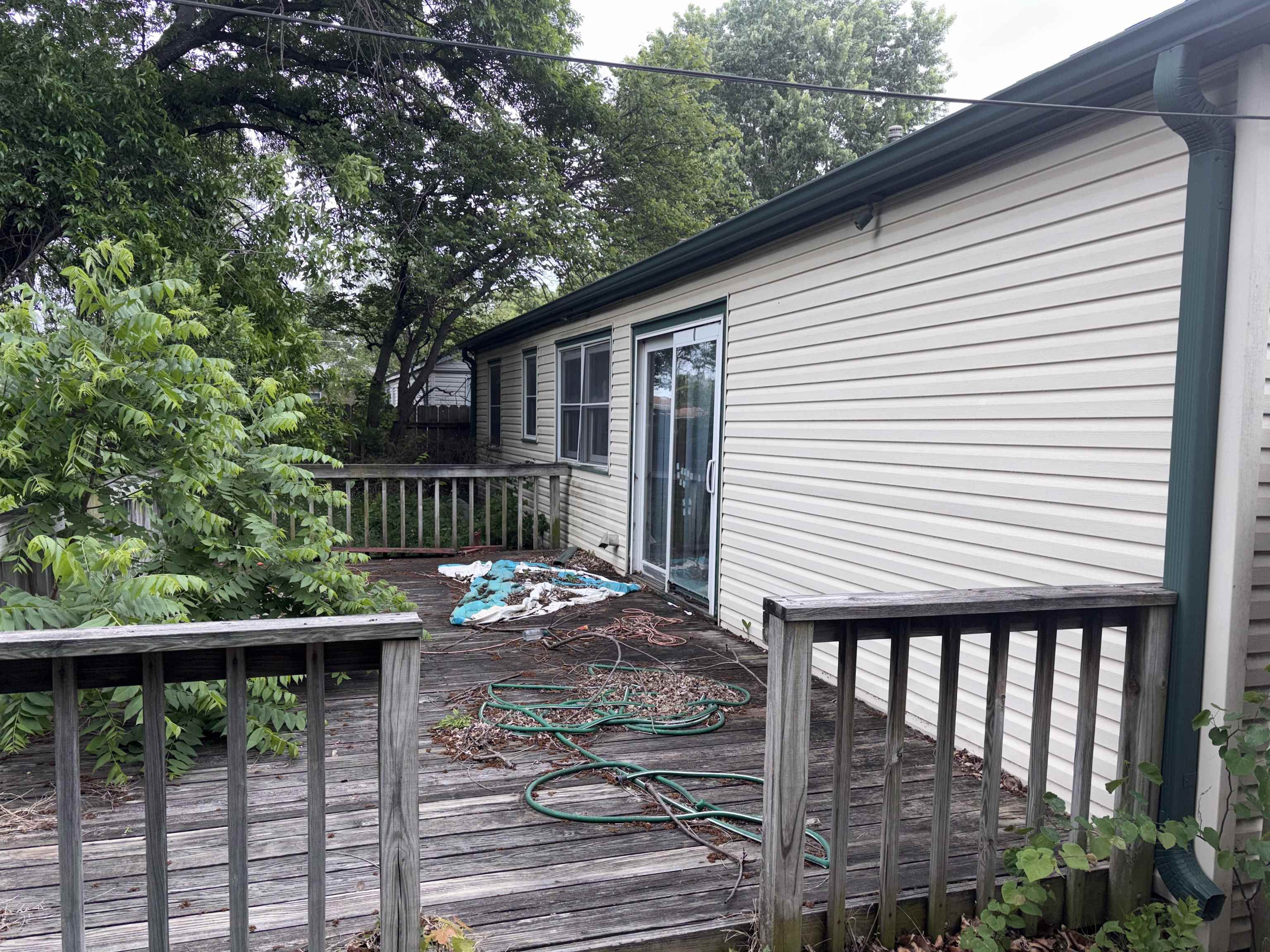1208 N Manchester Newton KS 67114