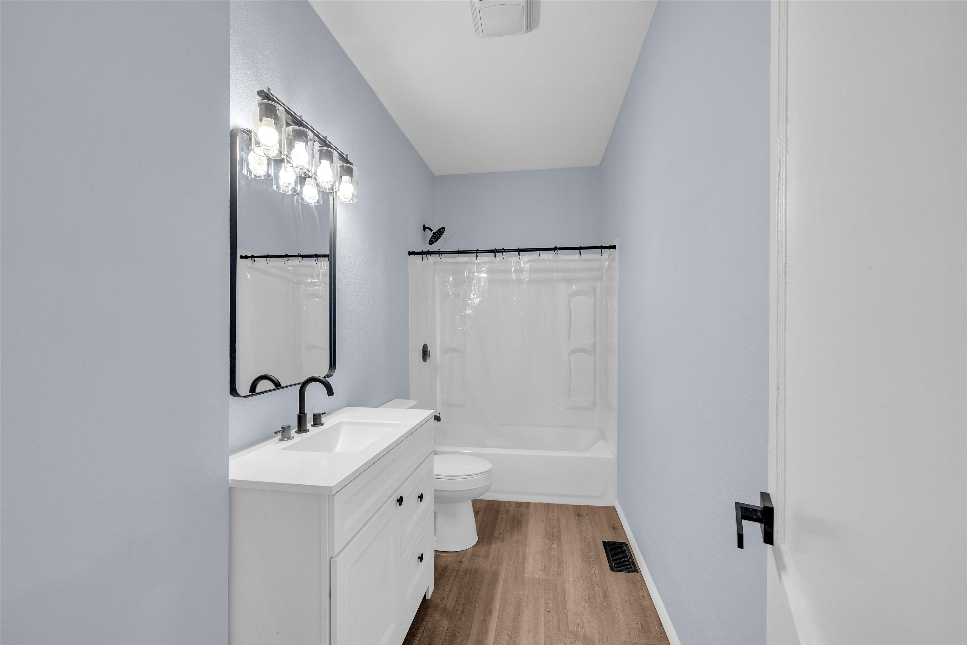 523 E 4th Street Wellington KS 67152