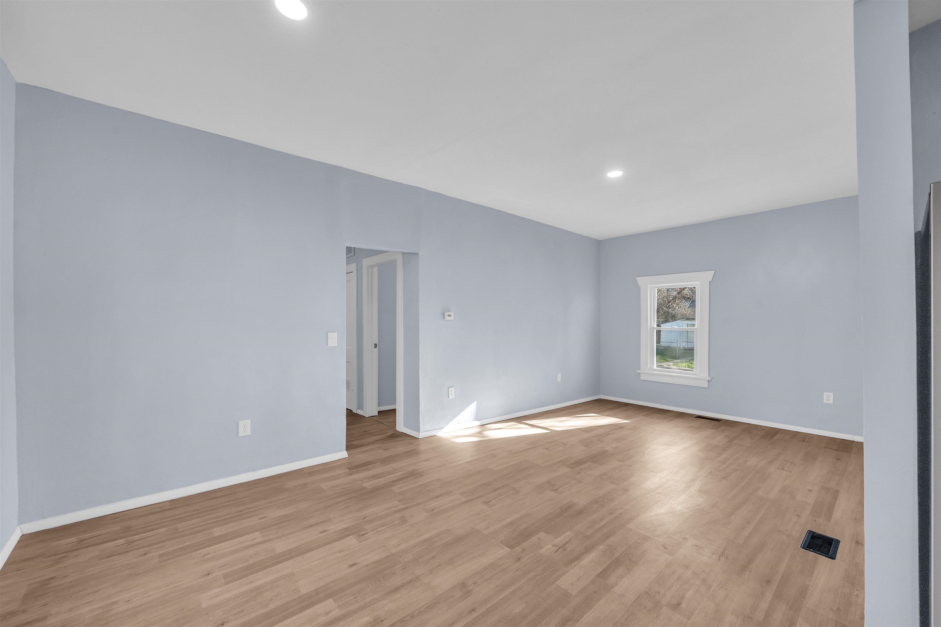 523 E 4th Street Wellington KS 67152