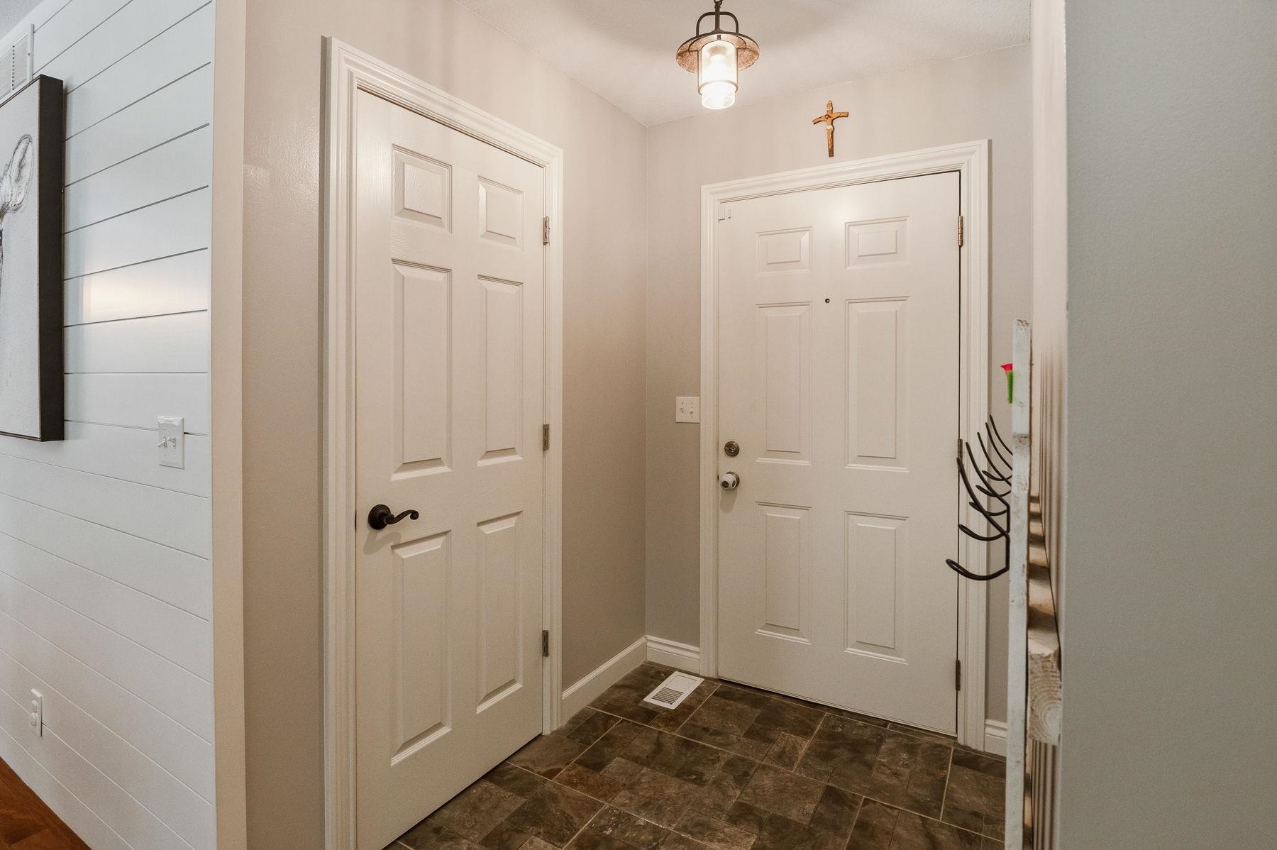 907 N Pine Grove Street Wichita KS 67212