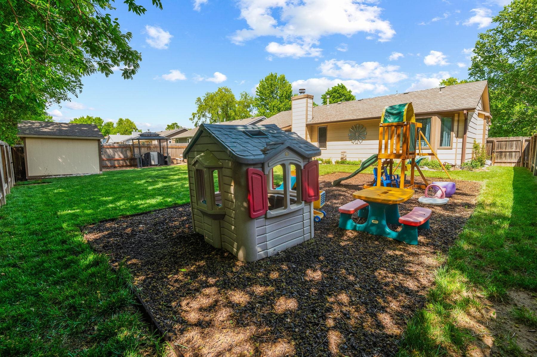 907 N Pine Grove Street Wichita KS 67212