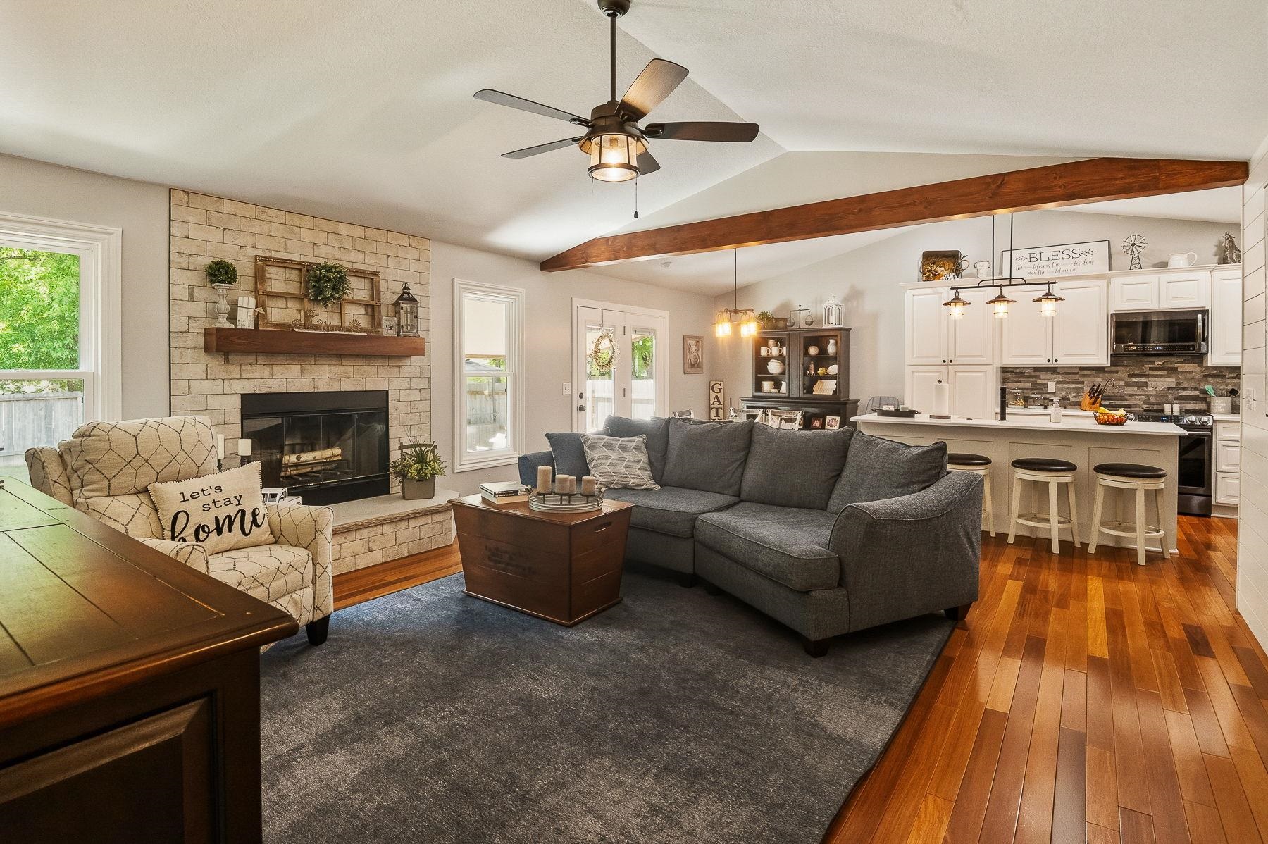 907 N Pine Grove Street Wichita KS 67212