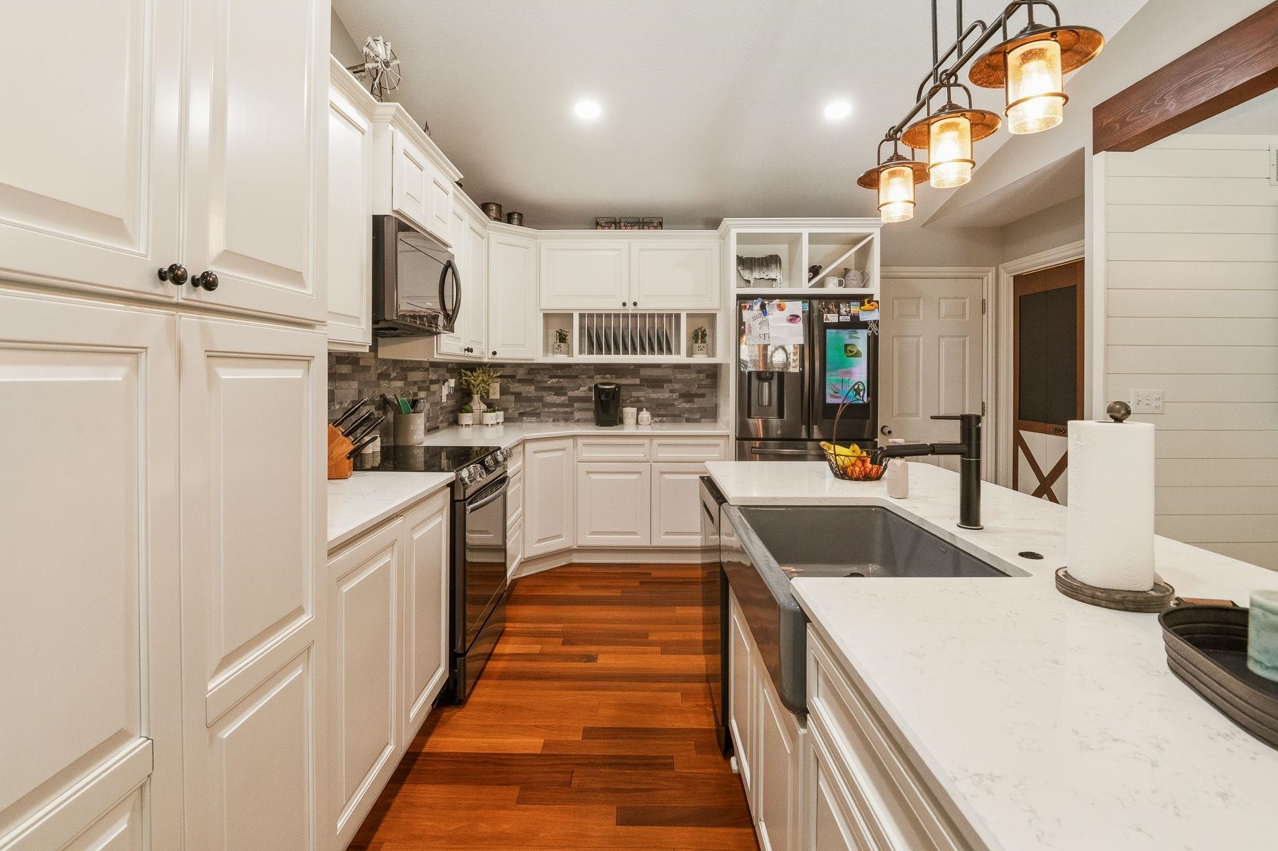 907 N Pine Grove Street Wichita KS 67212