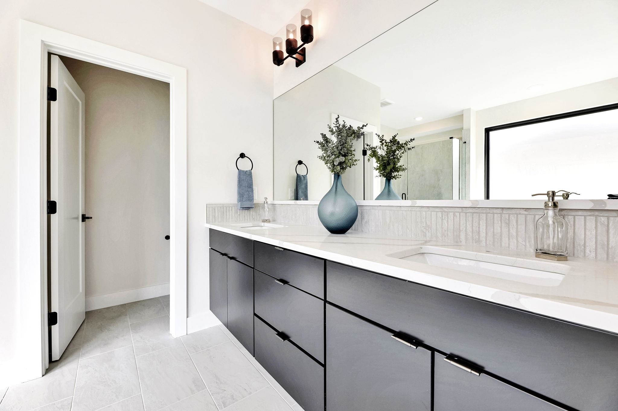 2542 N Emerald Court Andover KS 67002