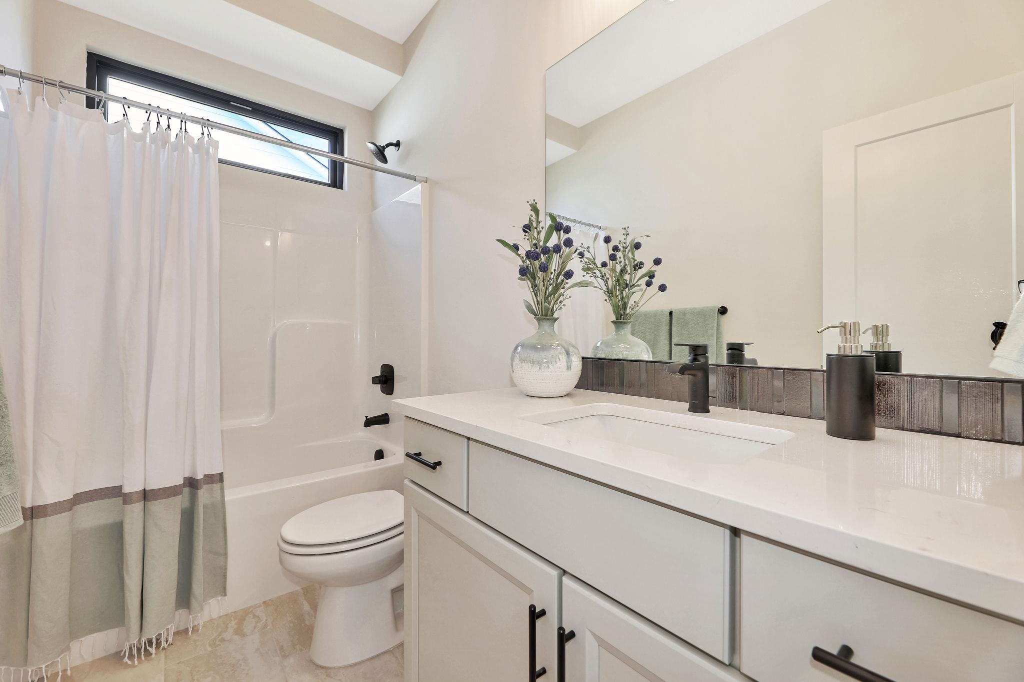 2542 N Emerald Court Andover KS 67002